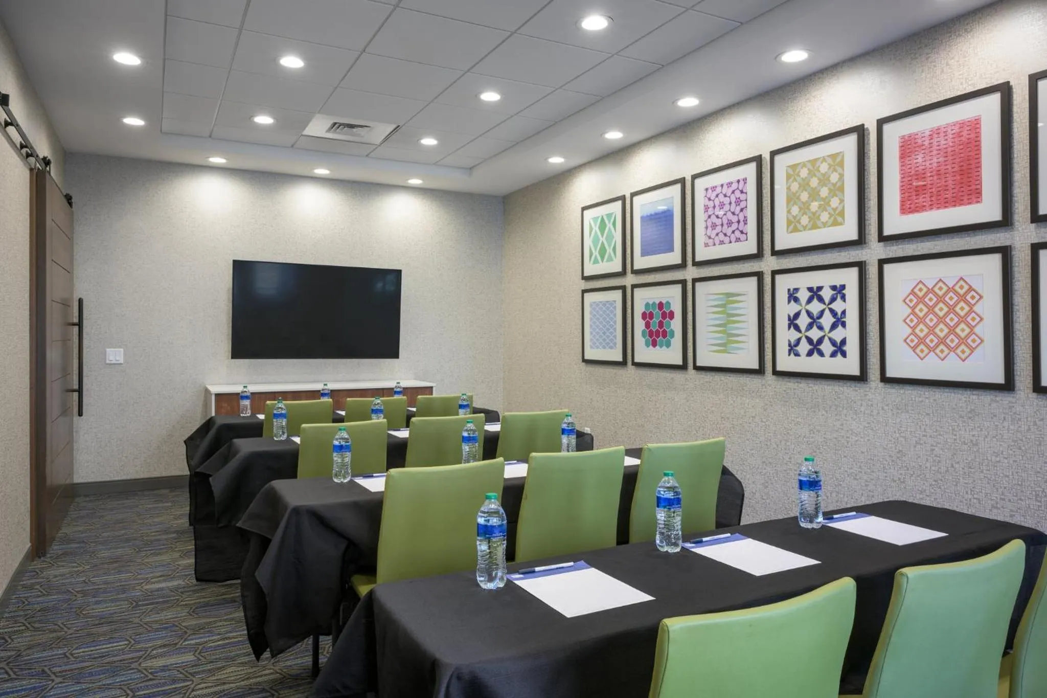 Meeting/conference room in Holiday Inn Express & Suites - Gilbert - East Mesa by IHG