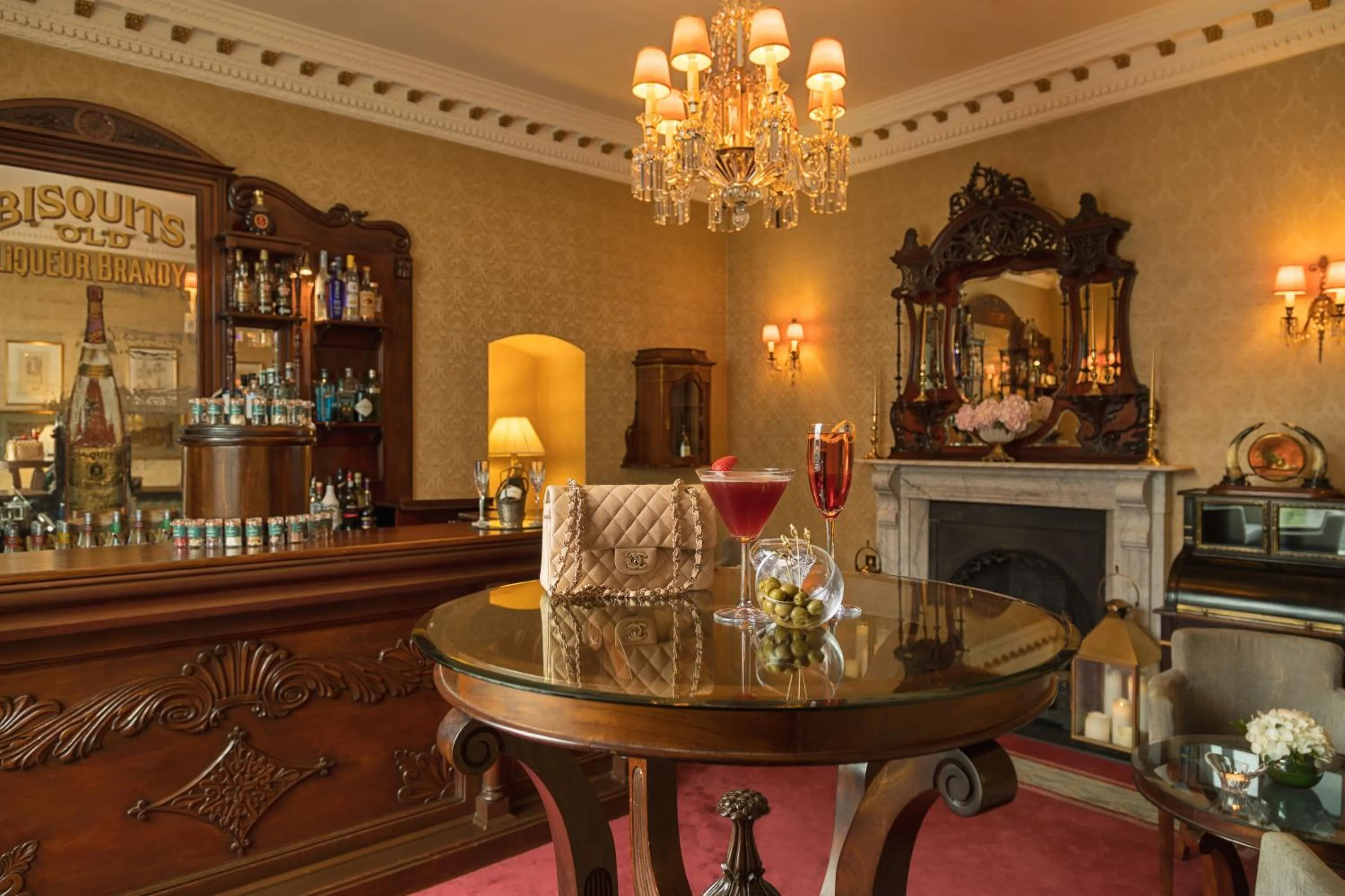 Lounge or bar in Glenlo Abbey Hotel