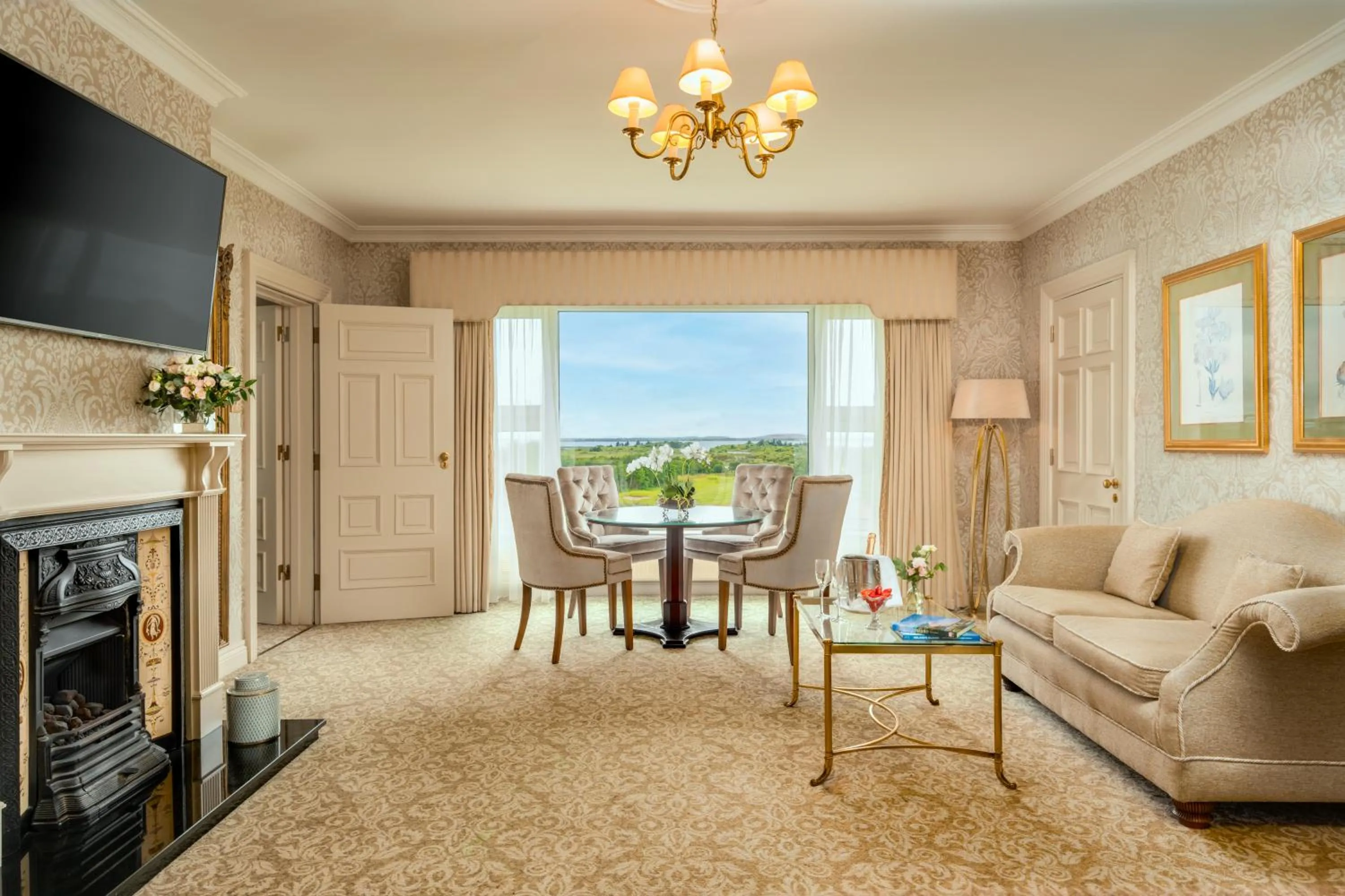 Living room in Glenlo Abbey Hotel