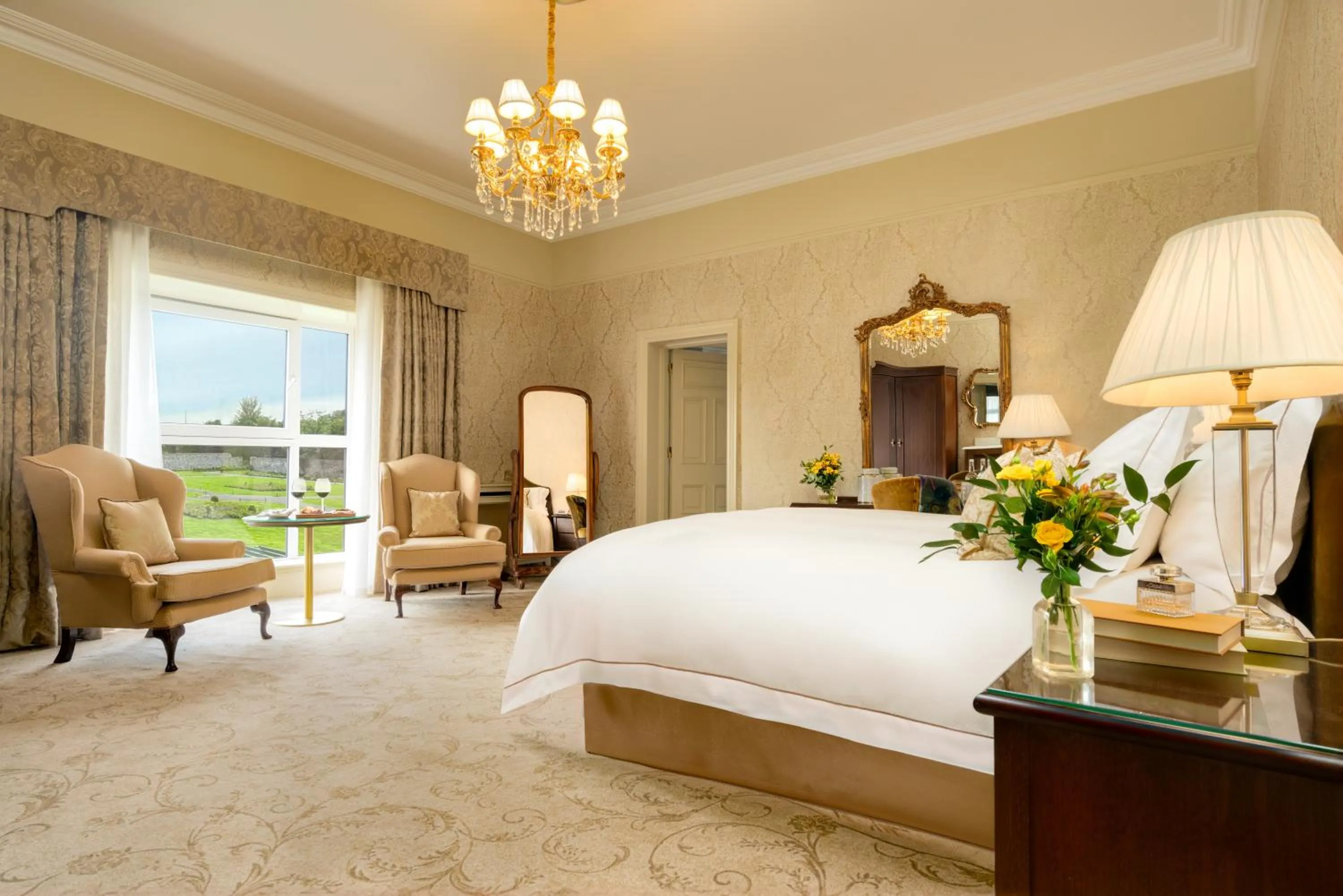 Bedroom, Bed in Glenlo Abbey Hotel