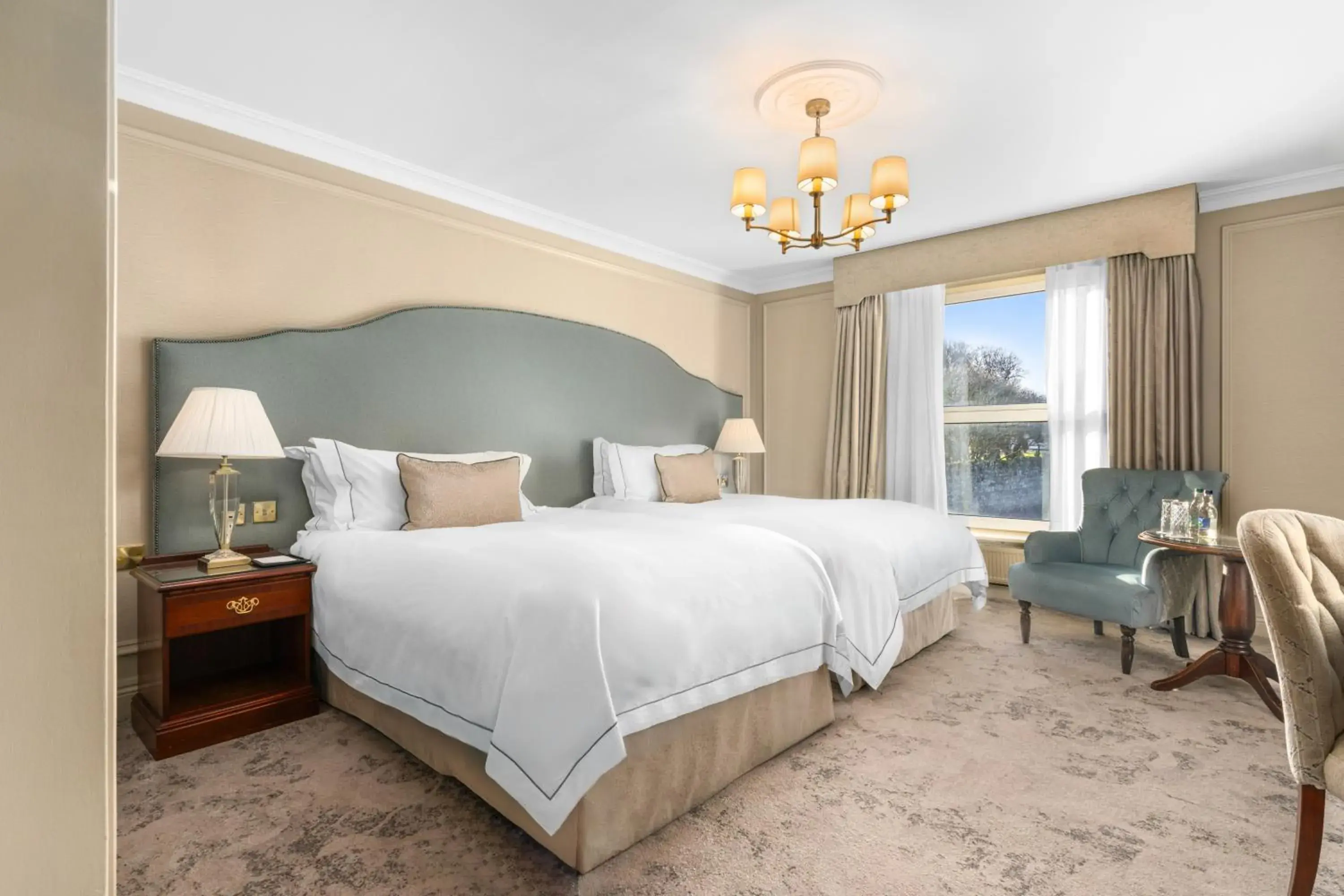 Classic Twin Room in Glenlo Abbey Hotel Classic Twin Room in Glenlo Abbey Hotel