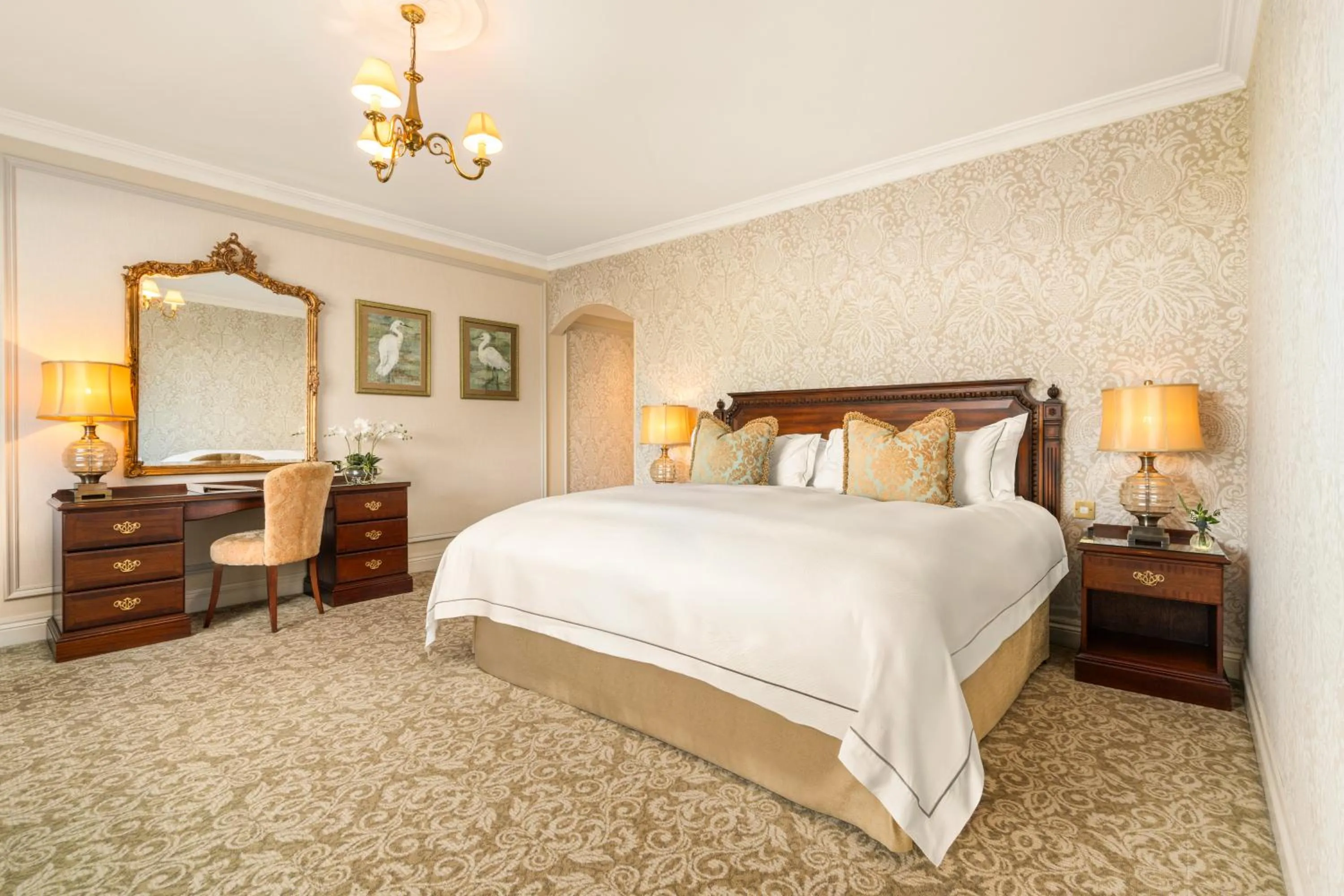 Bedroom, Bed in Glenlo Abbey Hotel