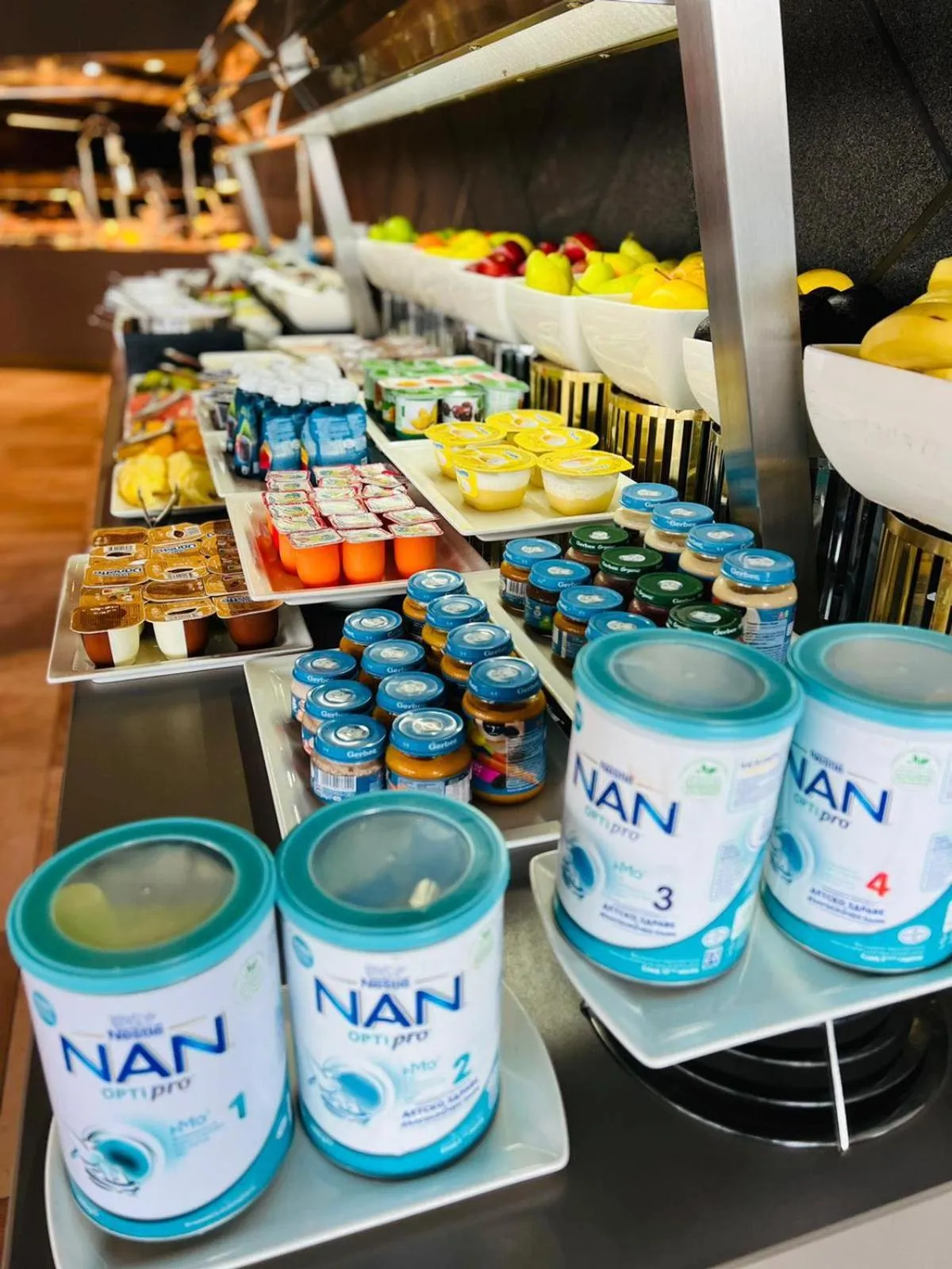 Restaurant/places to eat in HVD Reina del Mar - Premium Spa Service & Free Parking