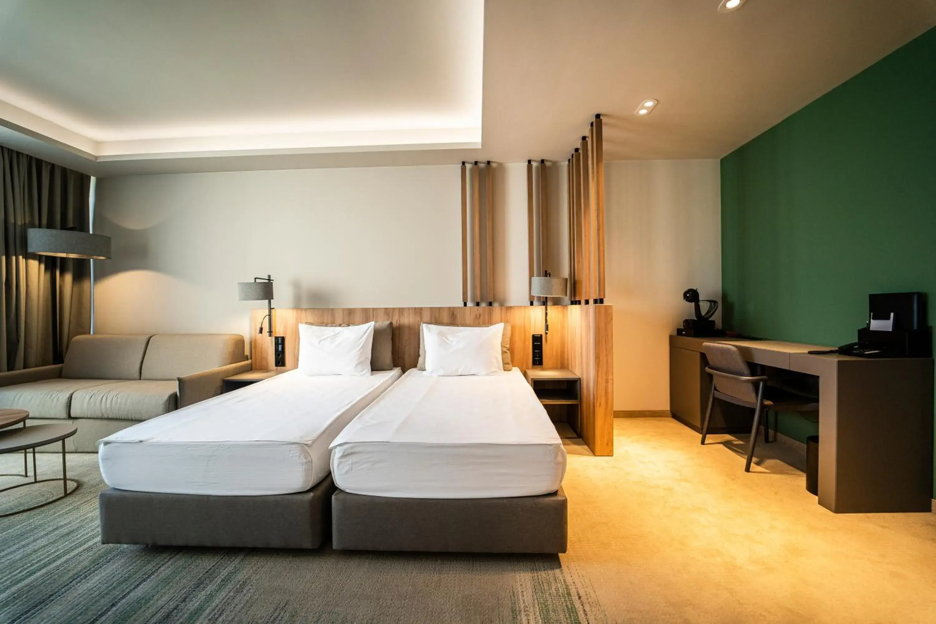 Double Room with Park View (2 Adults + 2 Children) - Free Parking & Beach Access in HVD Reina del Mar - Premium Spa Service & Free Parking Double Room with Park View (2 Adults + 2 Children) - Free Parking & Beach Access in HVD Reina del Mar - Premium Spa Service & Free Parking