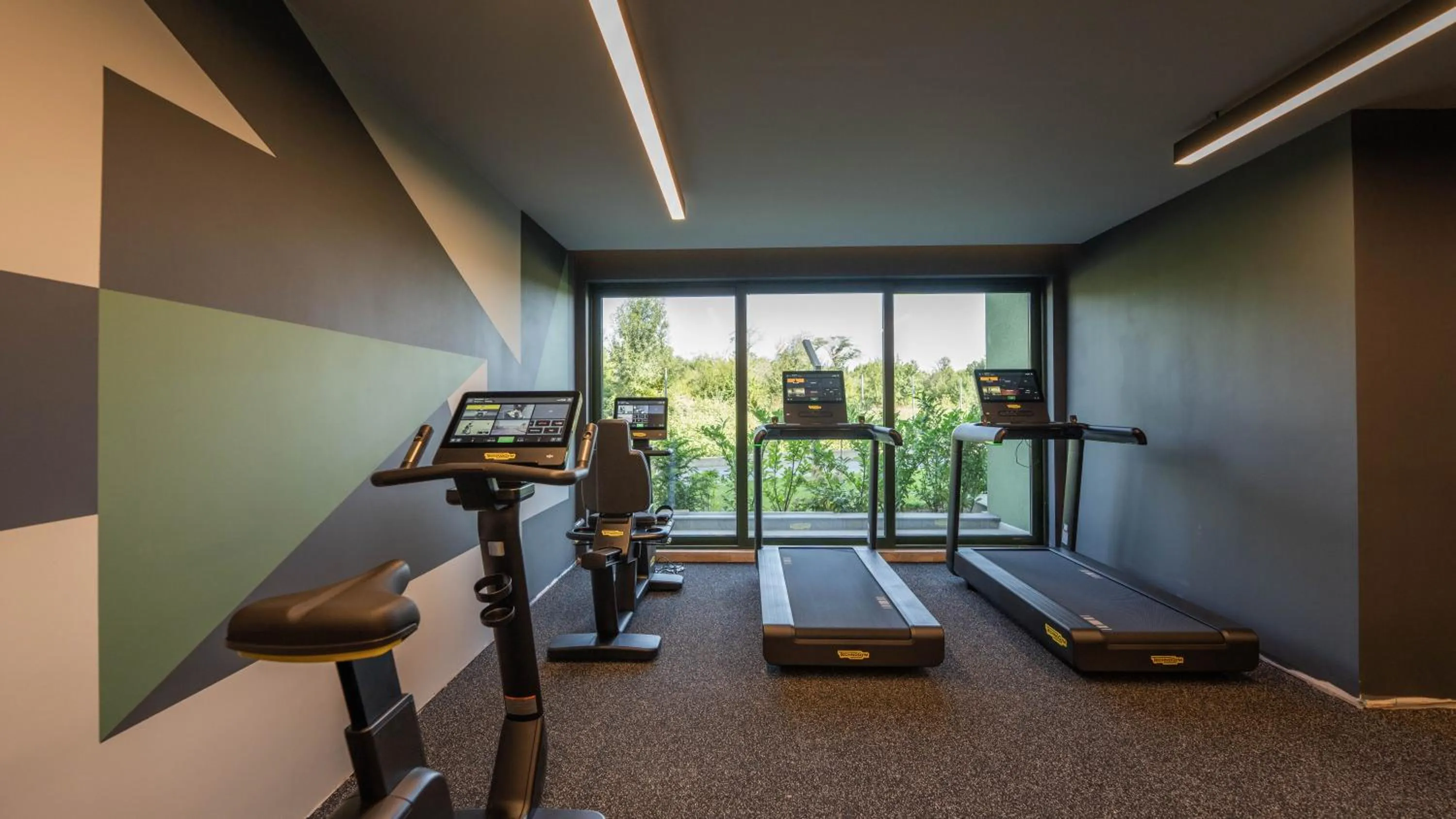 Fitness centre/facilities in HVD Reina del Mar - Premium Spa Service & Free Parking