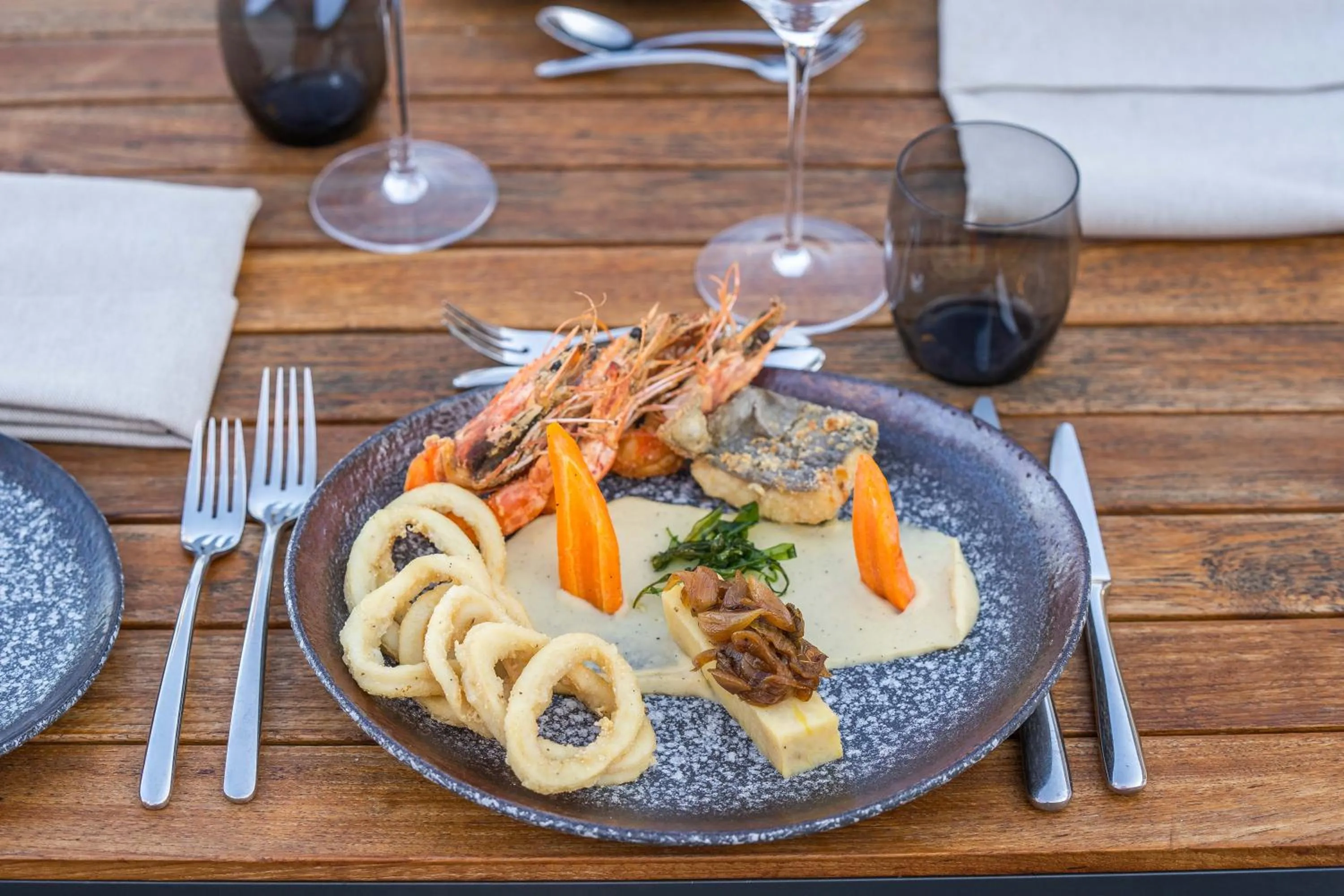 Lunch in HVD Reina del Mar - Premium Spa Service & Free Parking