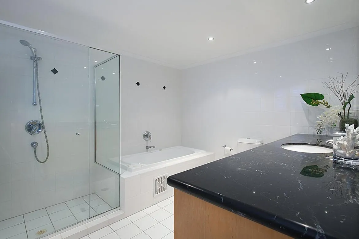 Bathroom in Papillon Coolum