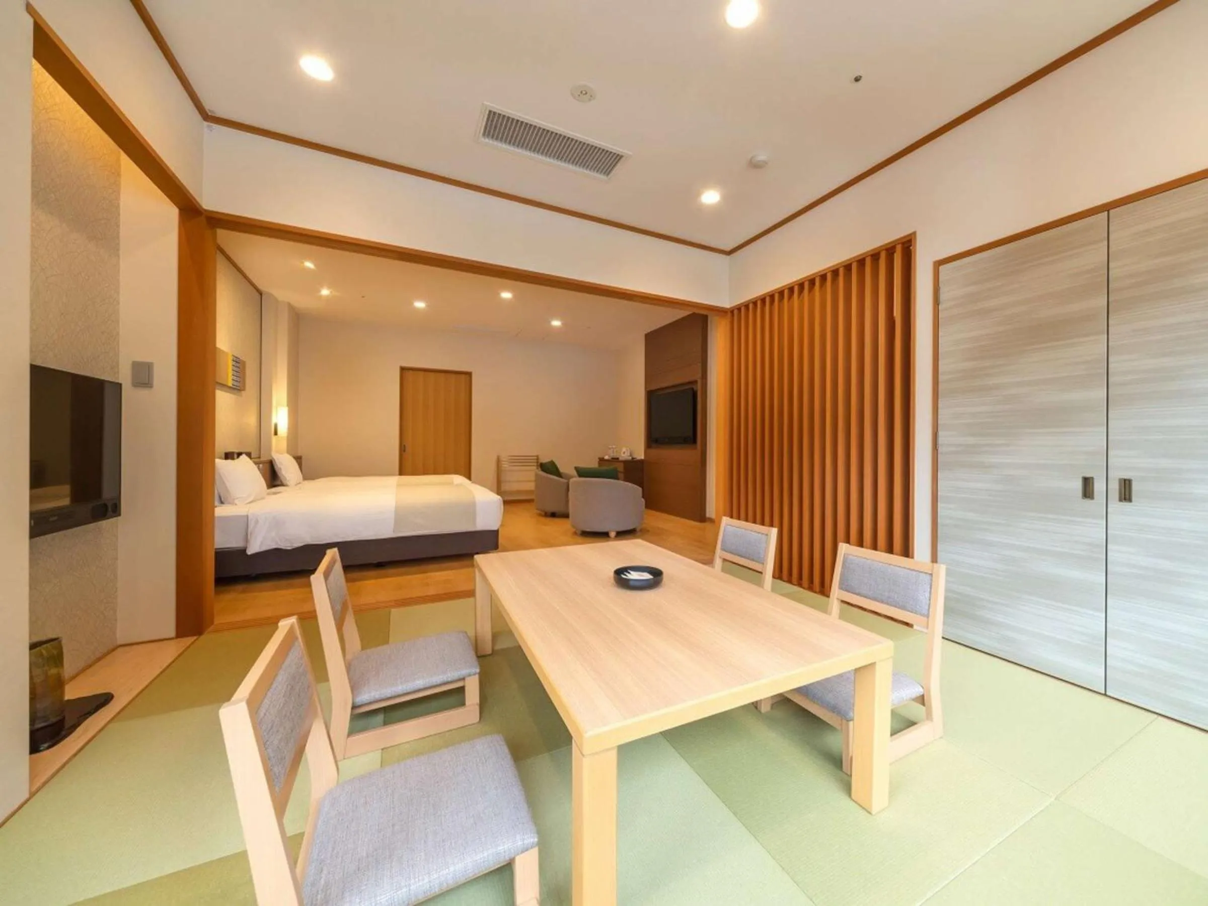 Bed in Kurobe Unazukionsen Yamanoha