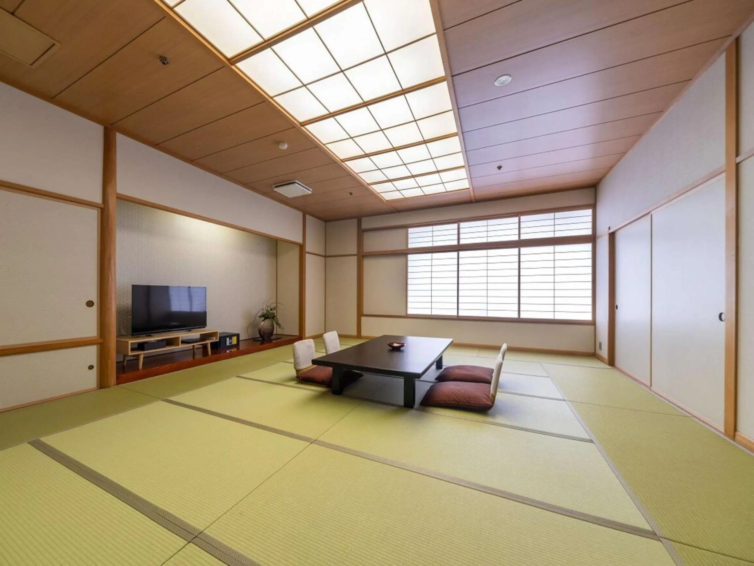 Bed in Kurobe Unazukionsen Yamanoha