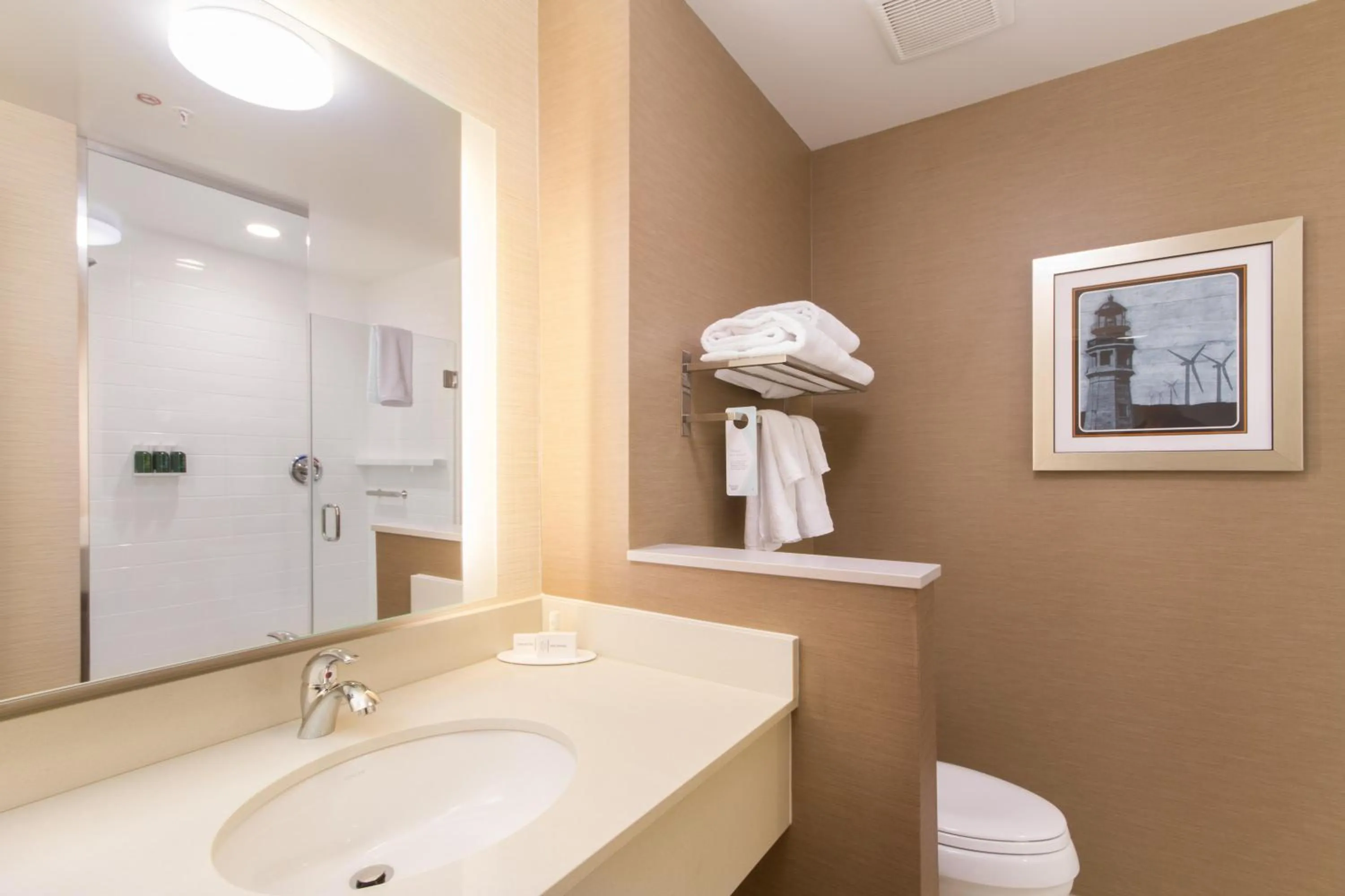 Shower in Fairfield Inn & Suites by Marriott Buffalo Amherst/University