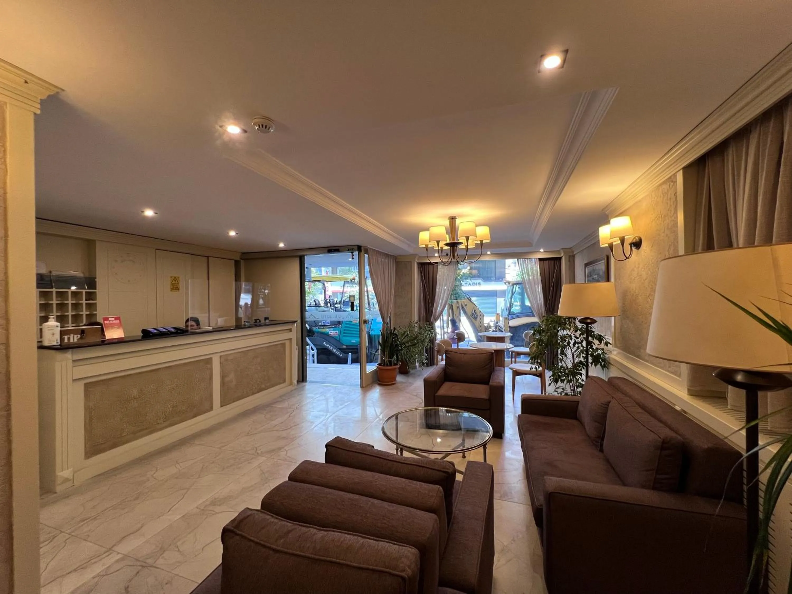 Lobby or reception in Gul Hotel