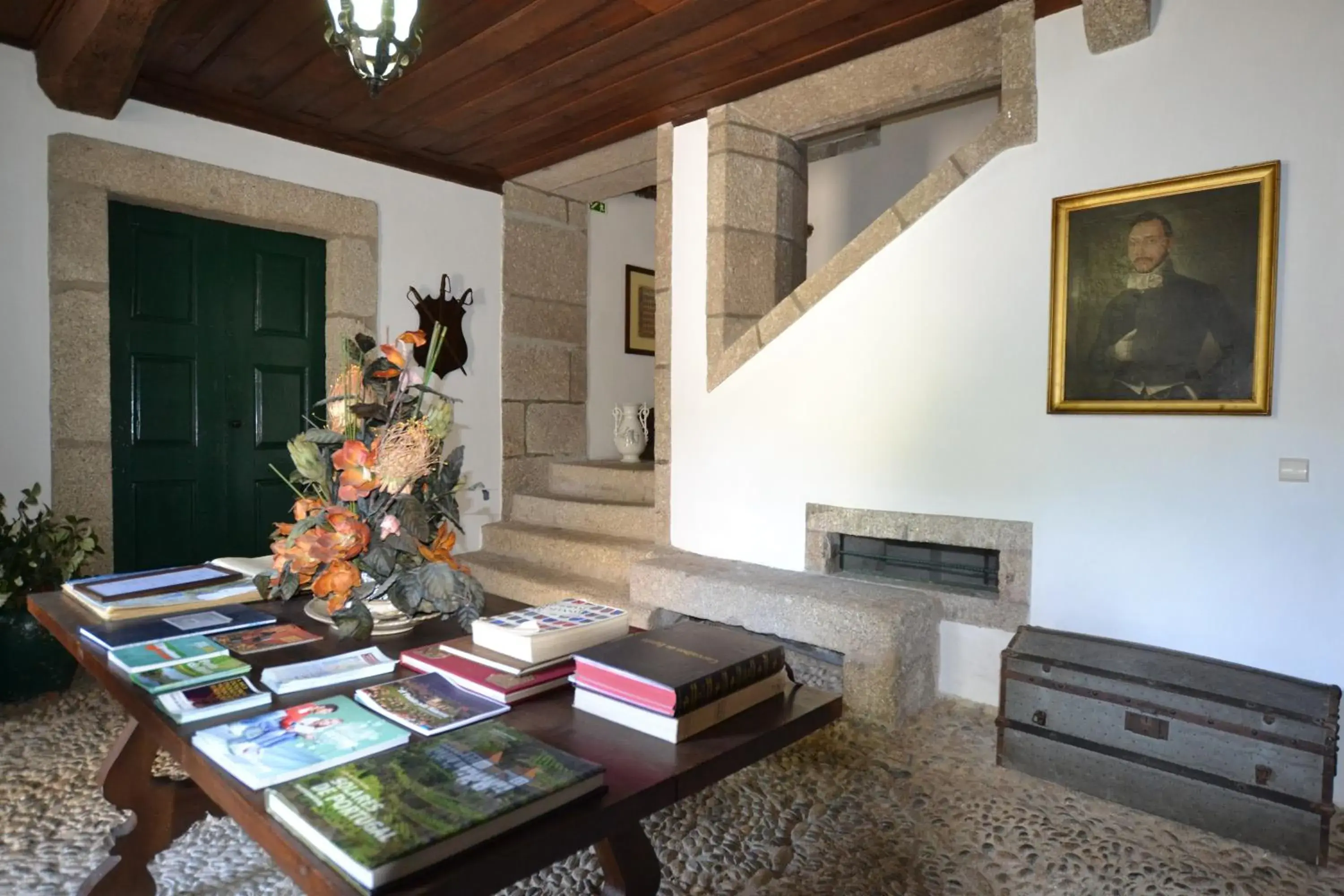 Lobby or reception in Casa Nobre do Correio-Mor Lobby or reception in Casa Nobre do Correio-Mor