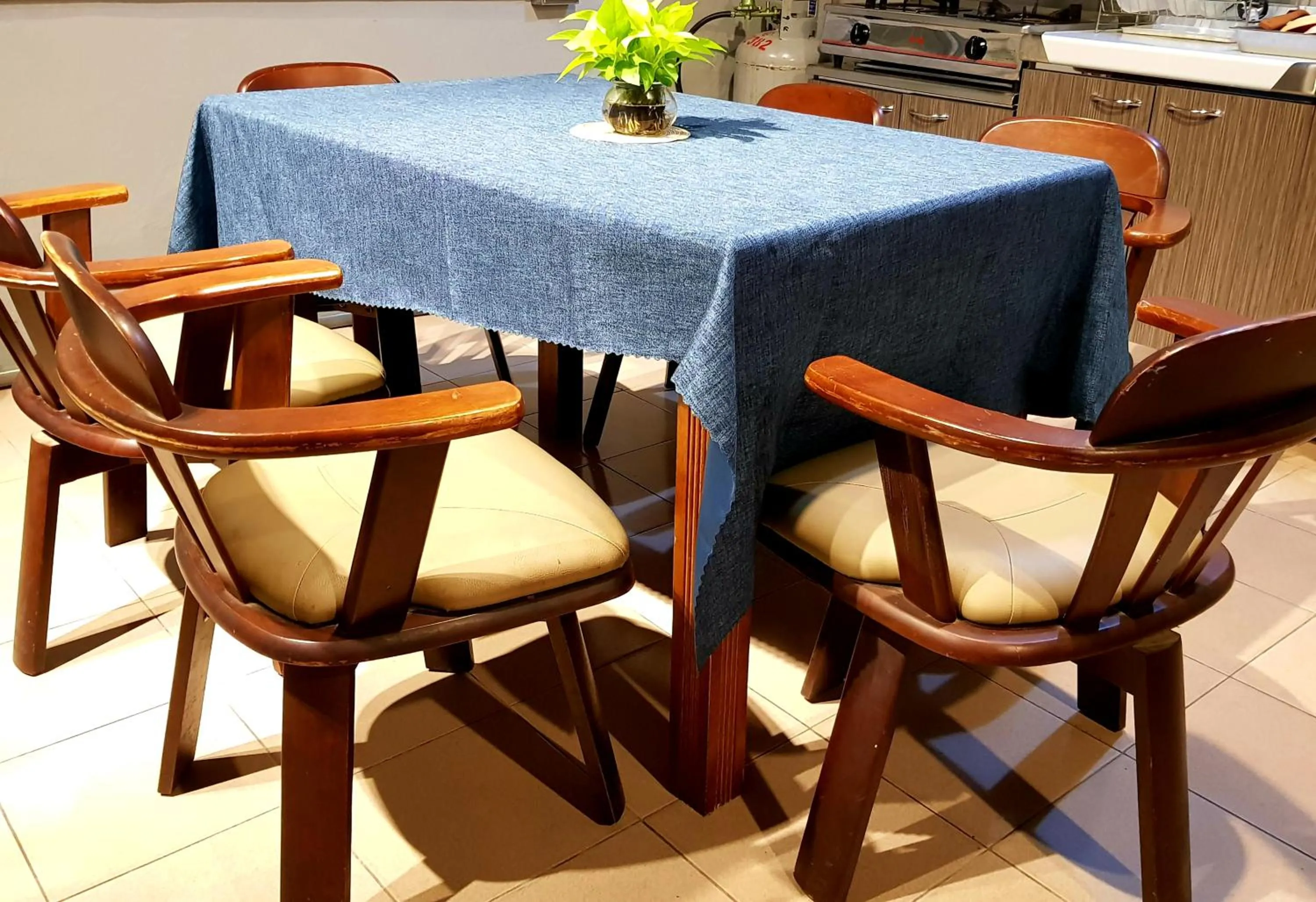 MILU Backpacker Hostel