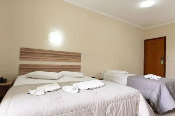 Bed in Colonial Flat Hotel