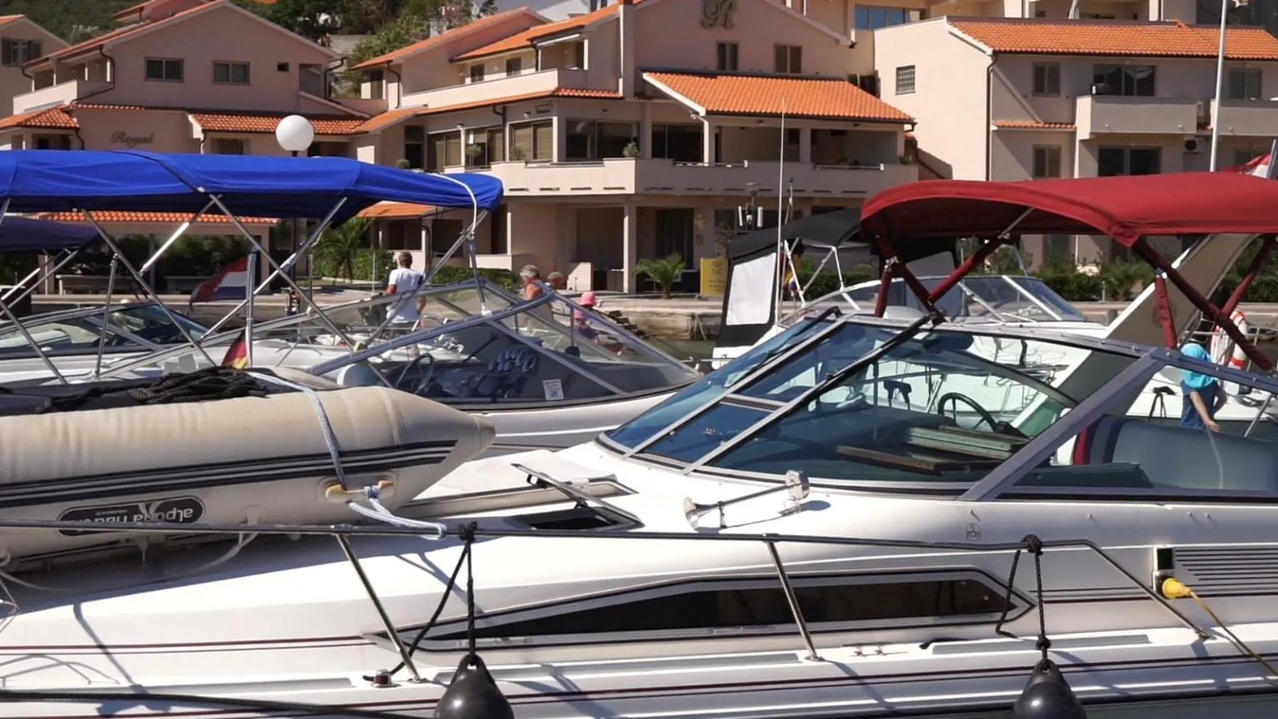 Property building in Villa Royal