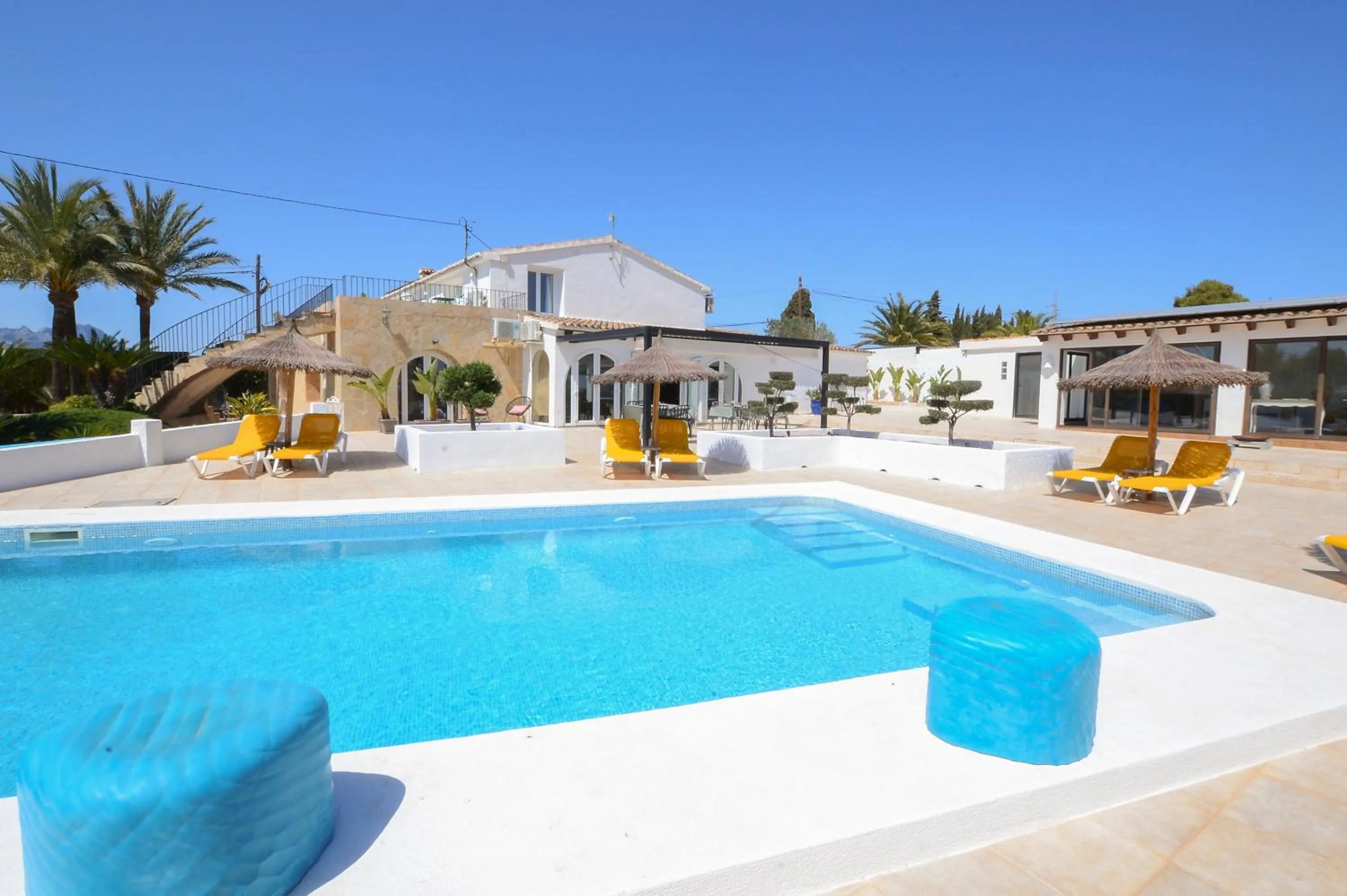 Property building in Casa Pedramala