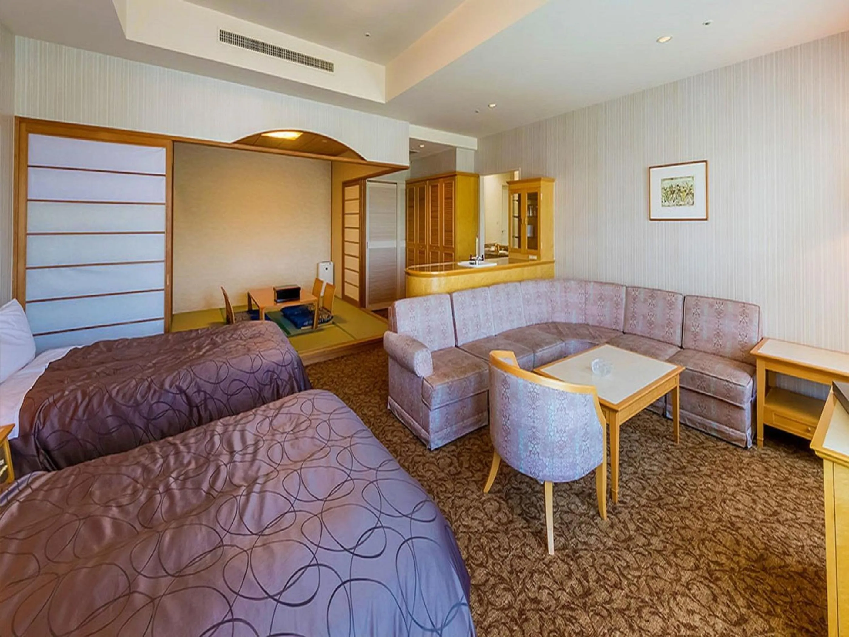 Bed in LiVEMAX RESORT Hakodate Greenpia Onuma