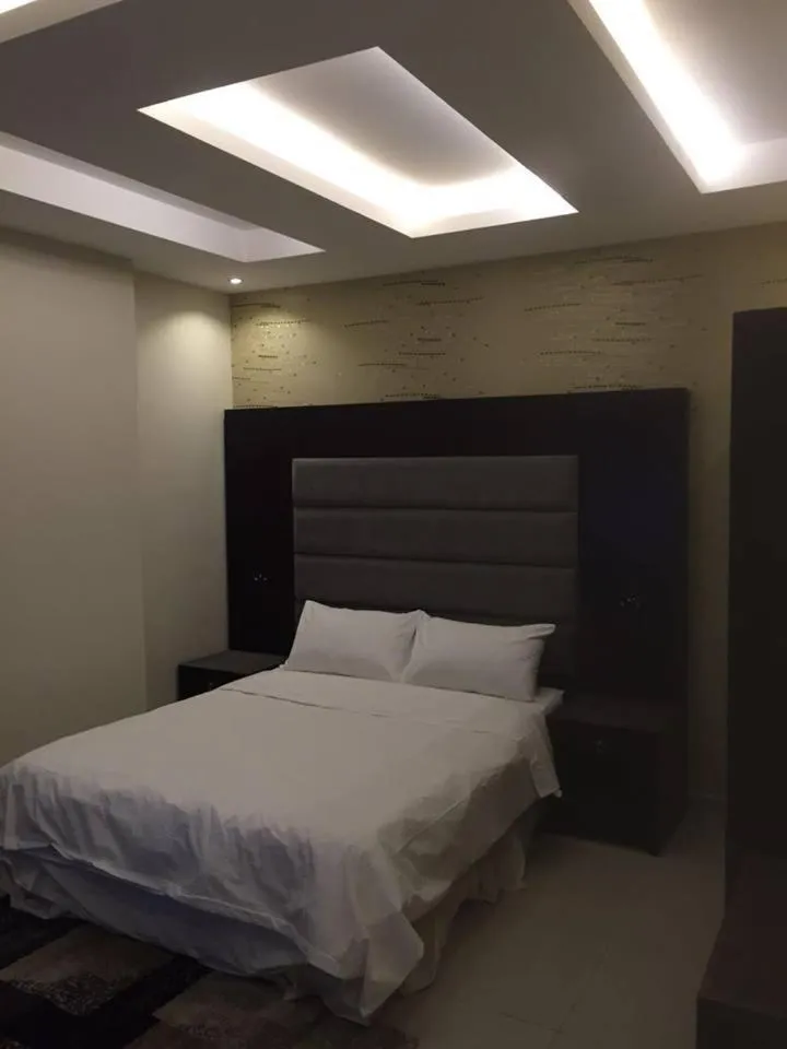 Photo of the whole room, Bed in Rukon Buotat 15