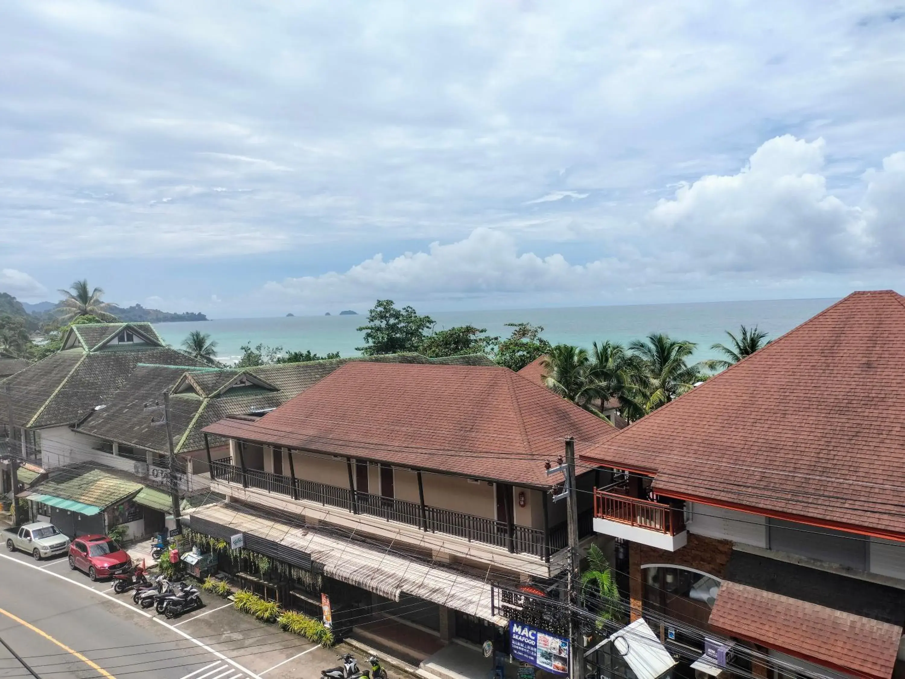 Street view in Baan Saikao Plaza Hotel & Service Apartment Street view in Baan Saikao Plaza Hotel & Service Apartment