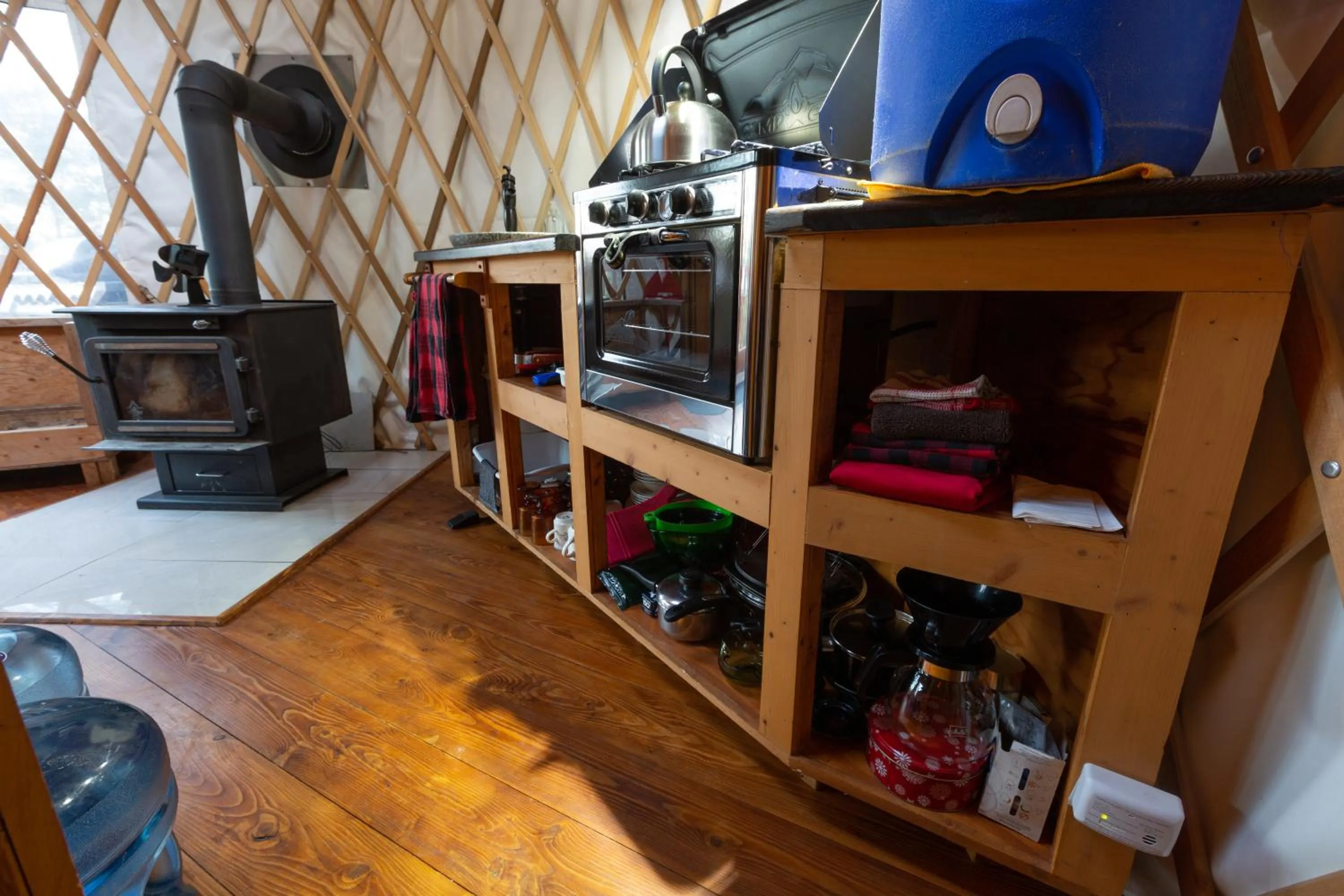 Kitchen or kitchenette in Les Racines du p'tit Isidore