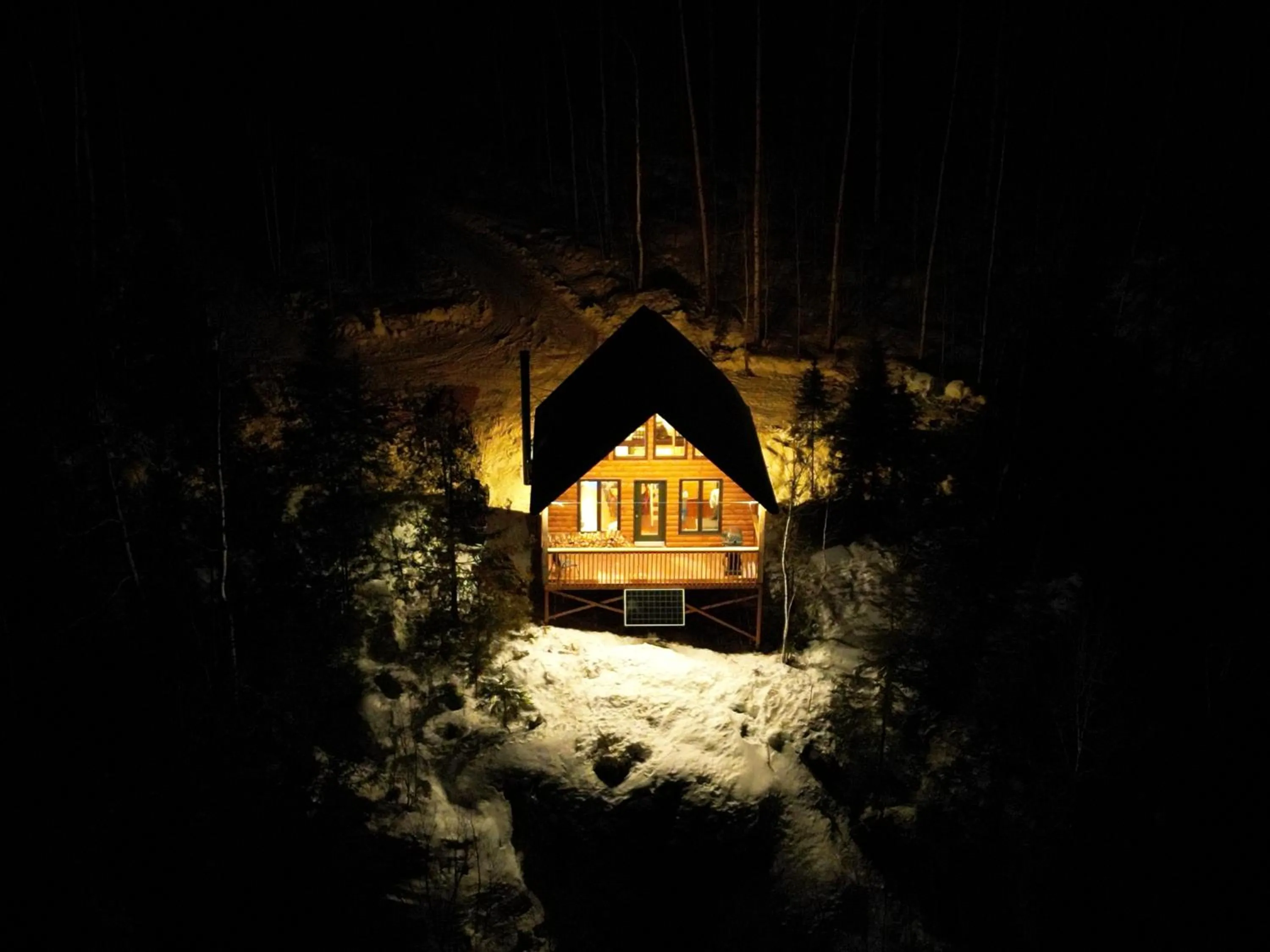 Property building in Les Racines du p'tit Isidore