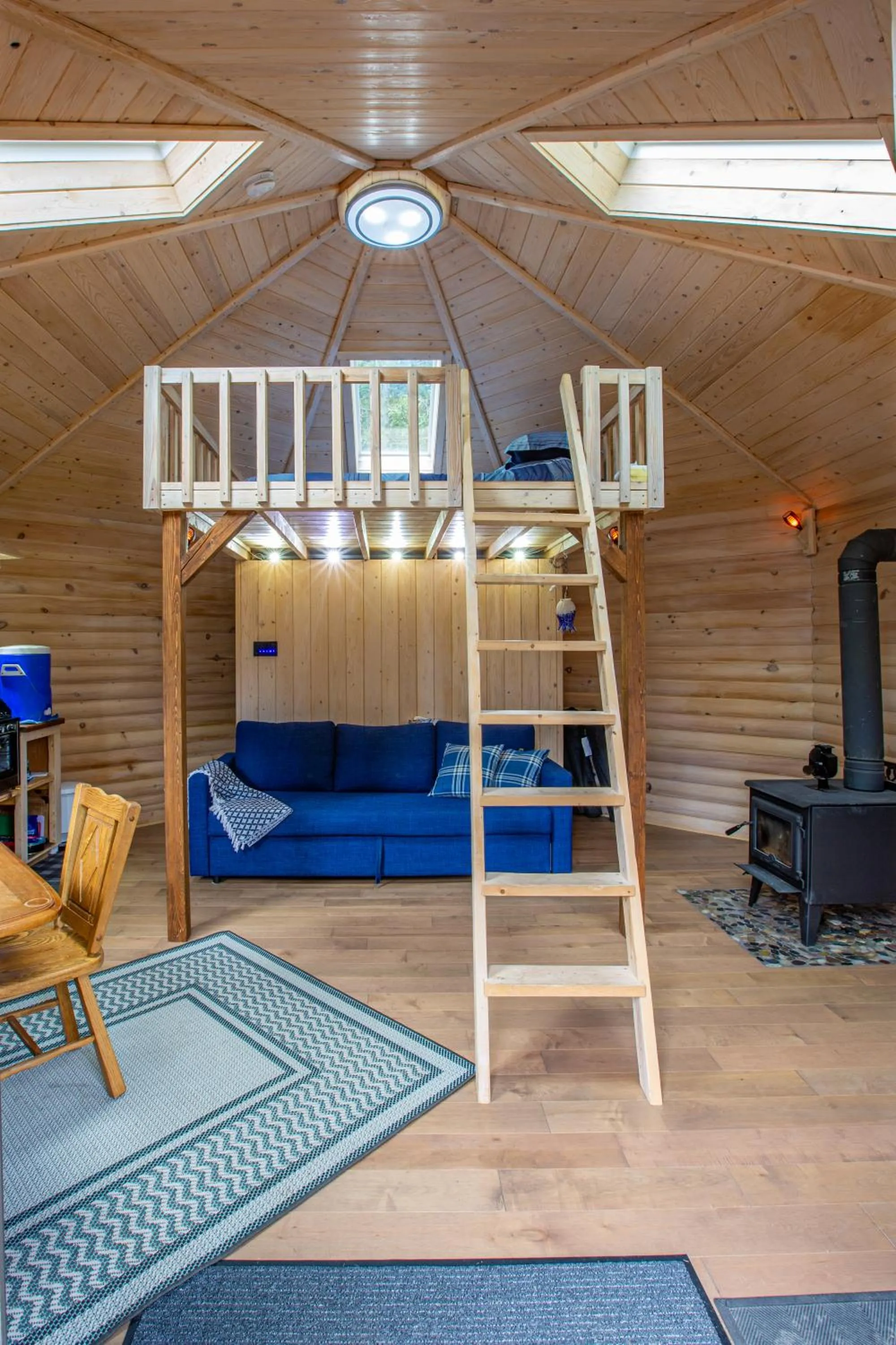 Photo of the whole room, Bed in Les Racines du p'tit Isidore