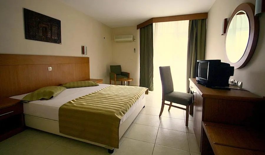 Bedroom, Bed in Surtel Hotel