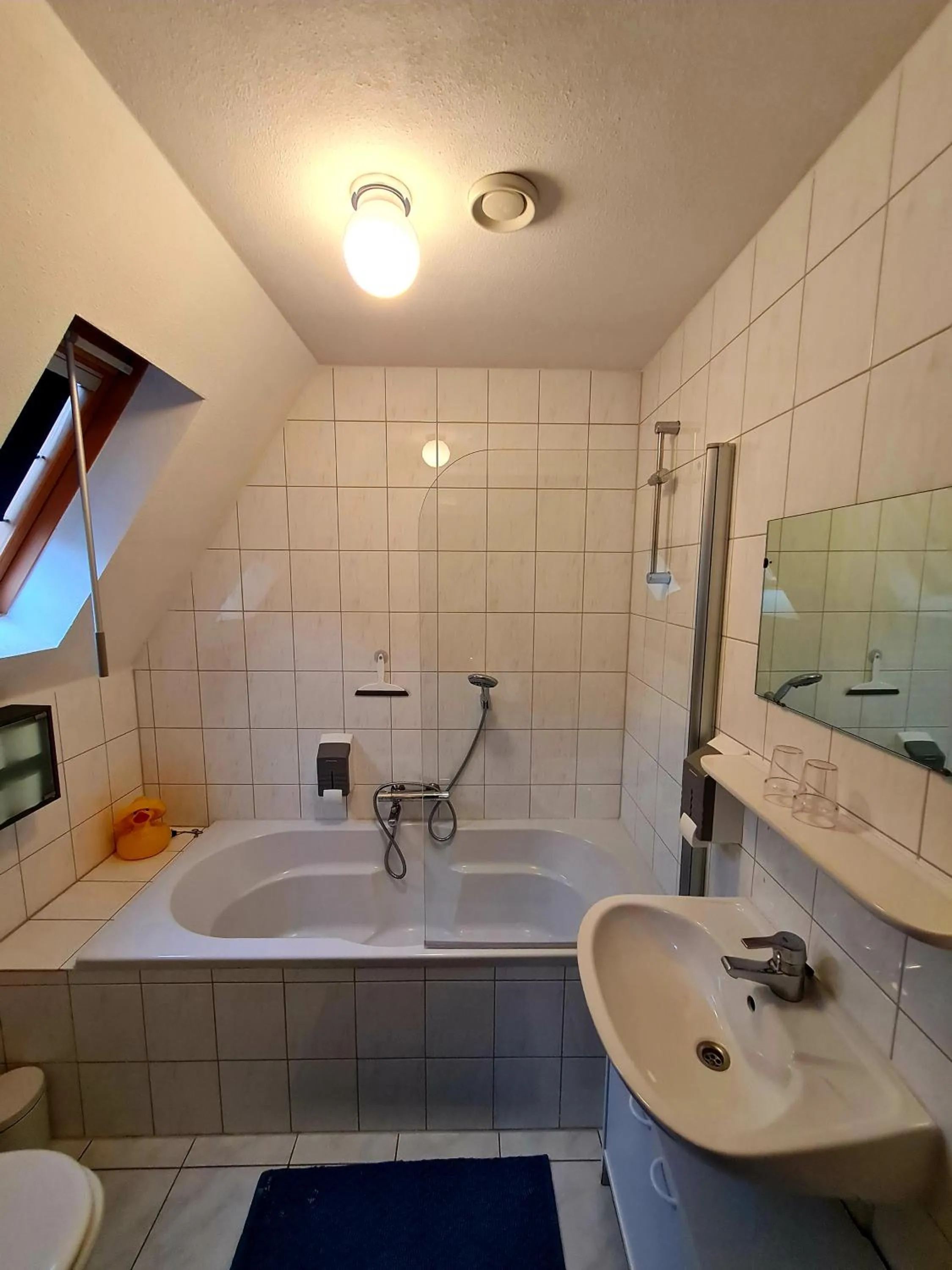 Bathroom in Hotel Restaurant 't Trefpunt