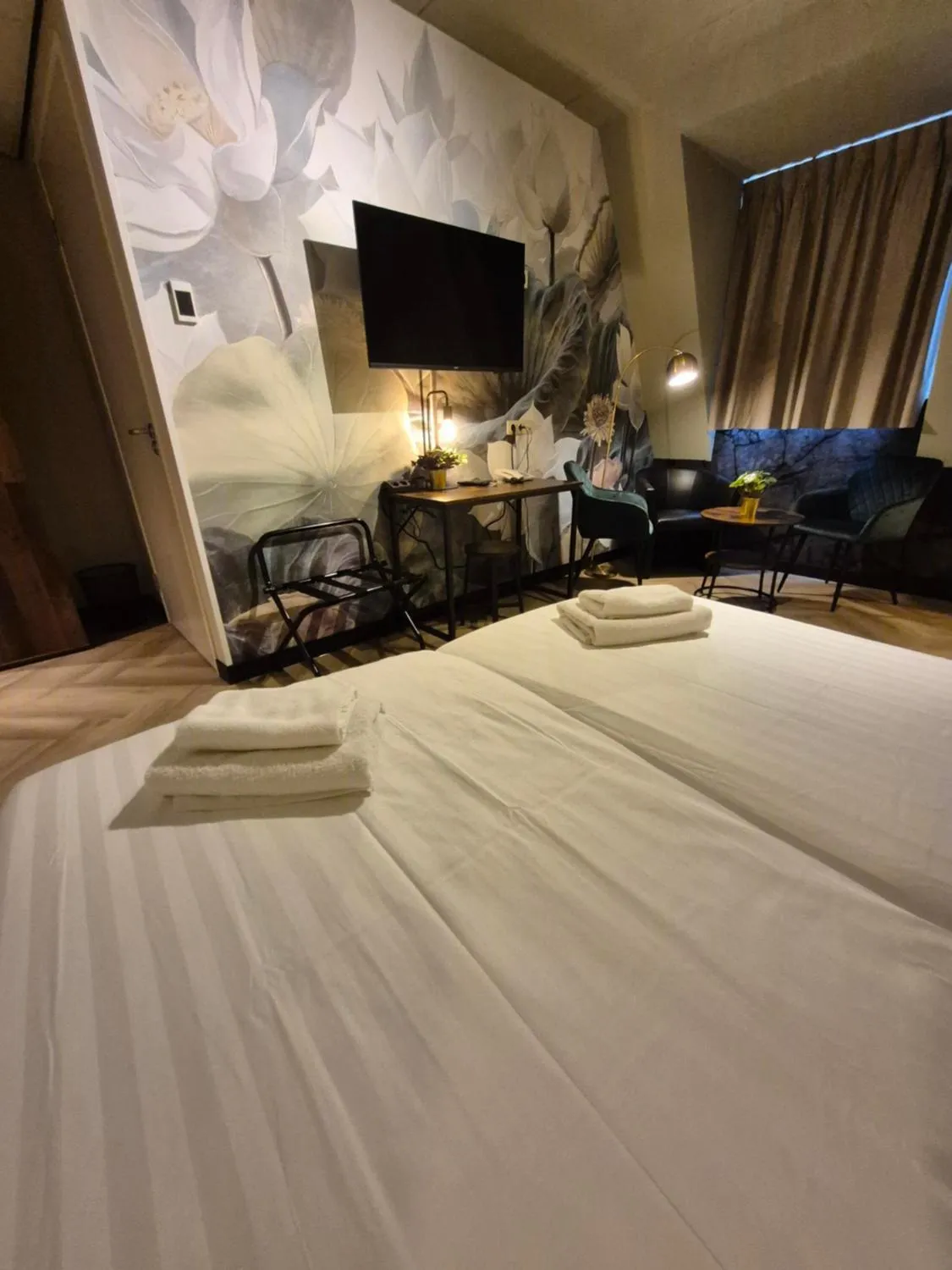 TV and multimedia, Bed in Hotel Restaurant 't Trefpunt