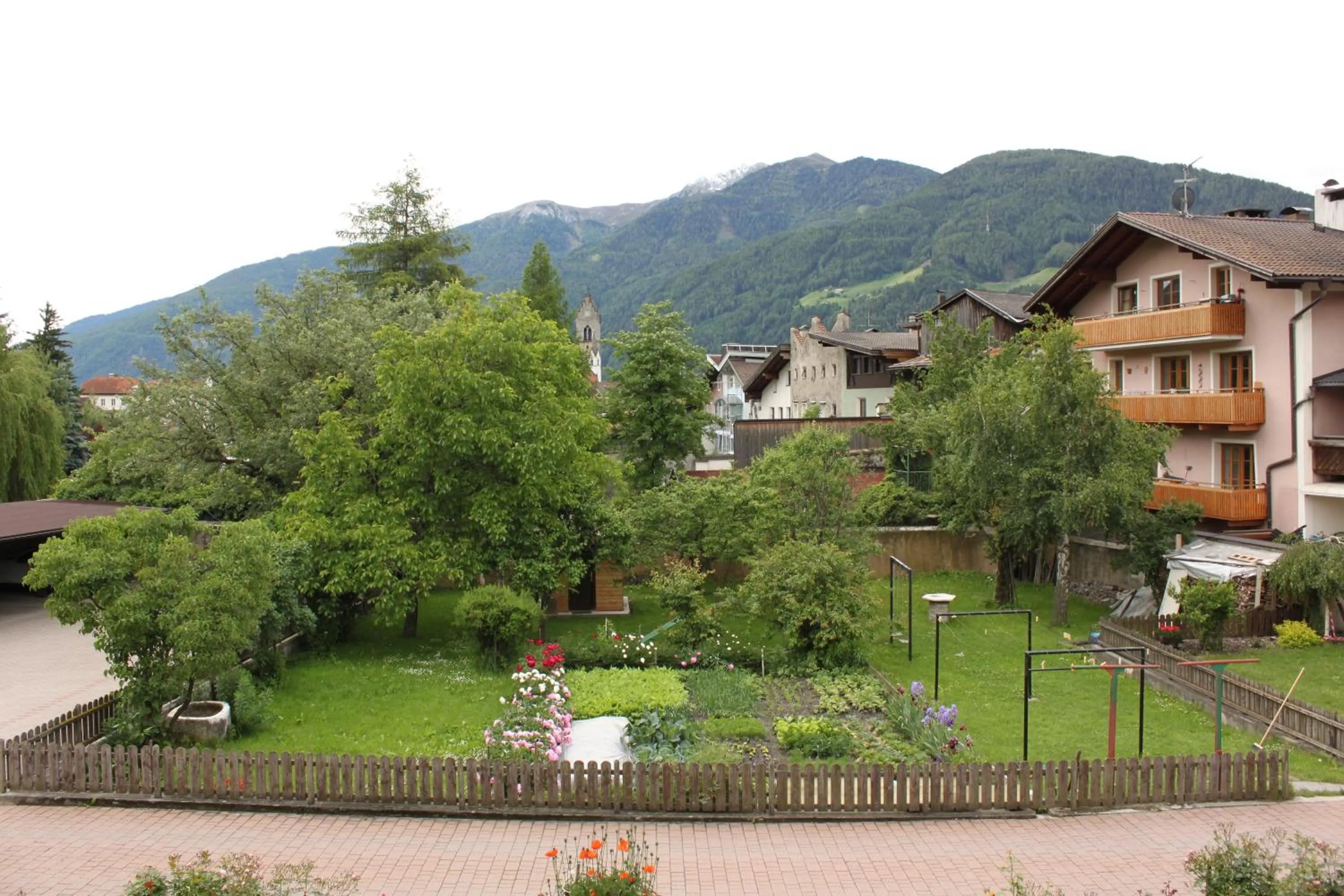 View (from property/room) in Residence die Färbe