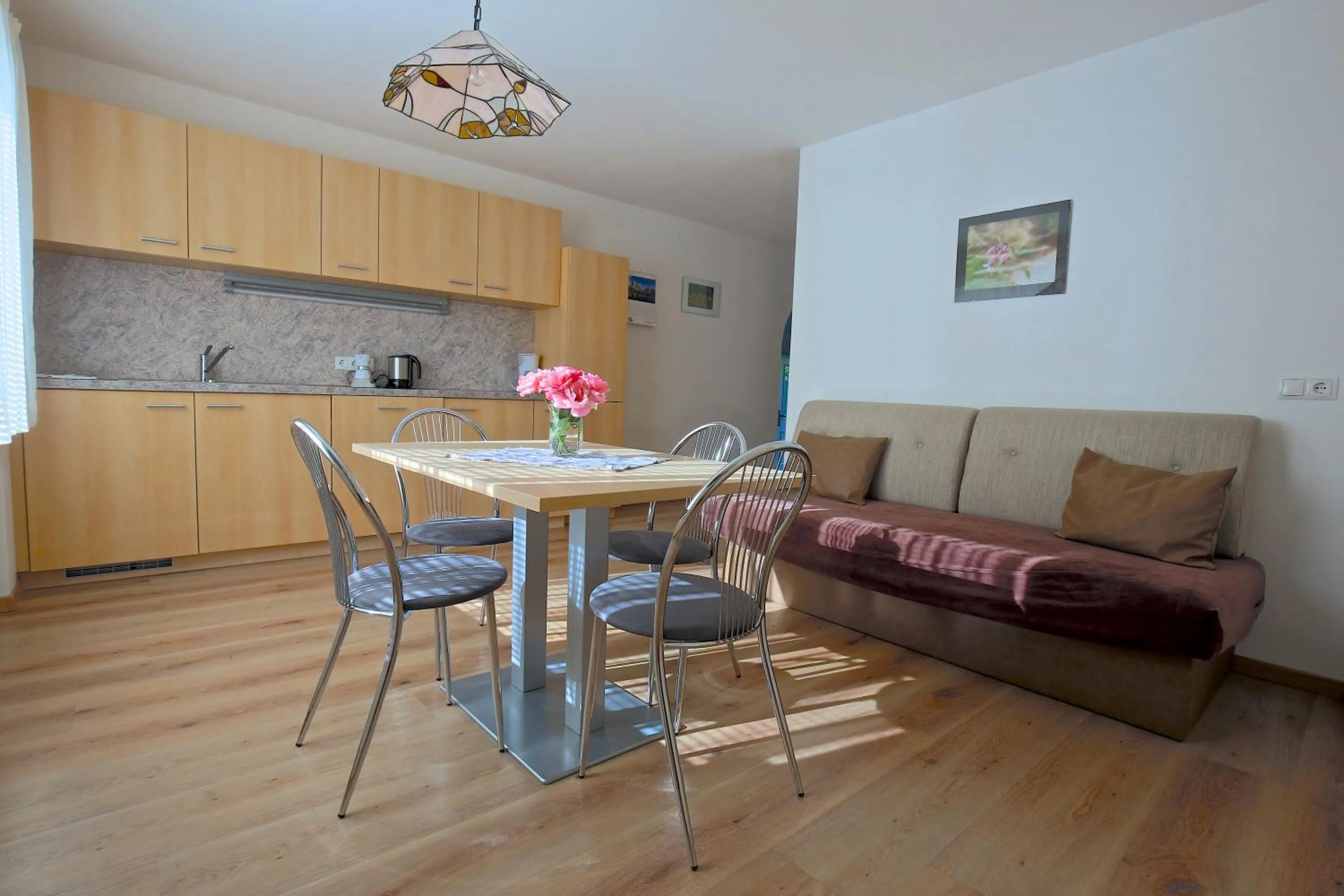Dining area in Residence die Färbe