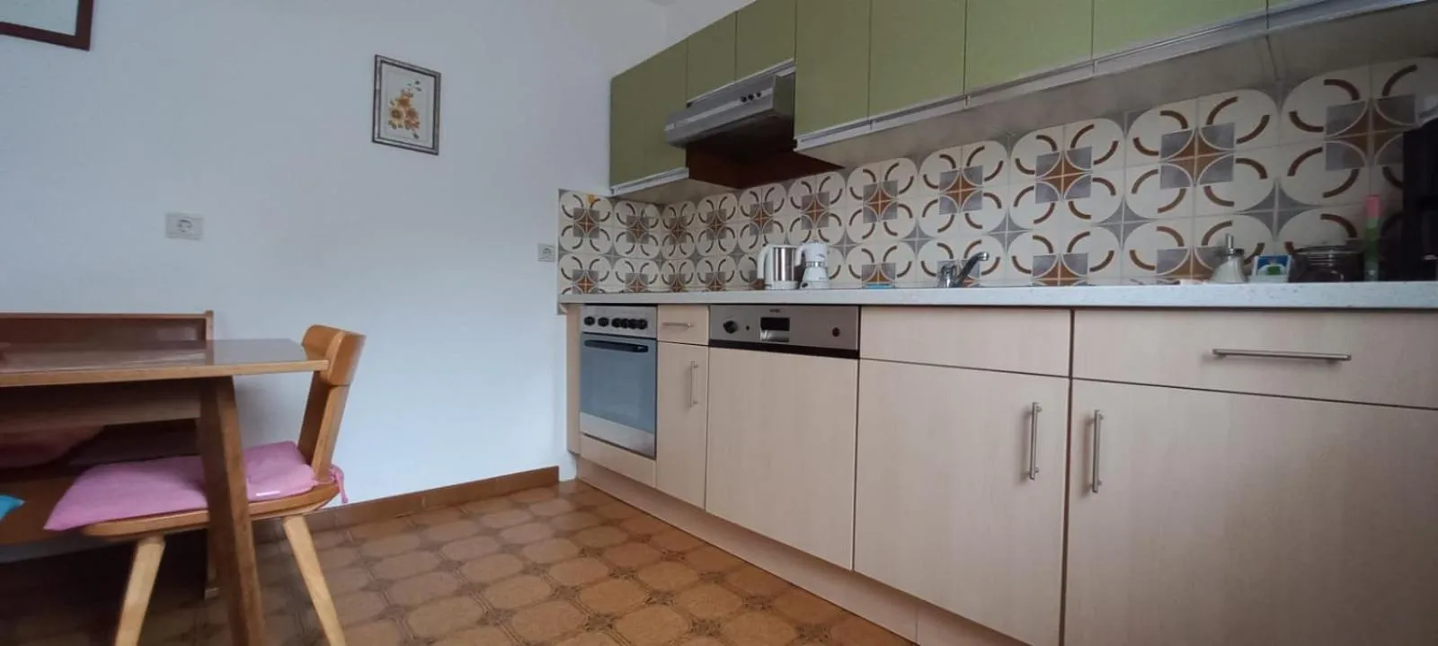 Kitchen or kitchenette in Residence die Färbe