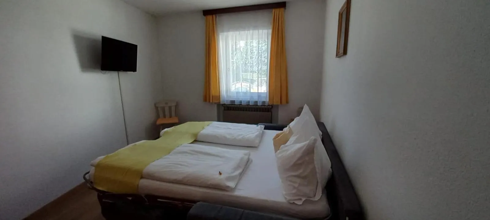 Bedroom, Bed in Residence die Färbe