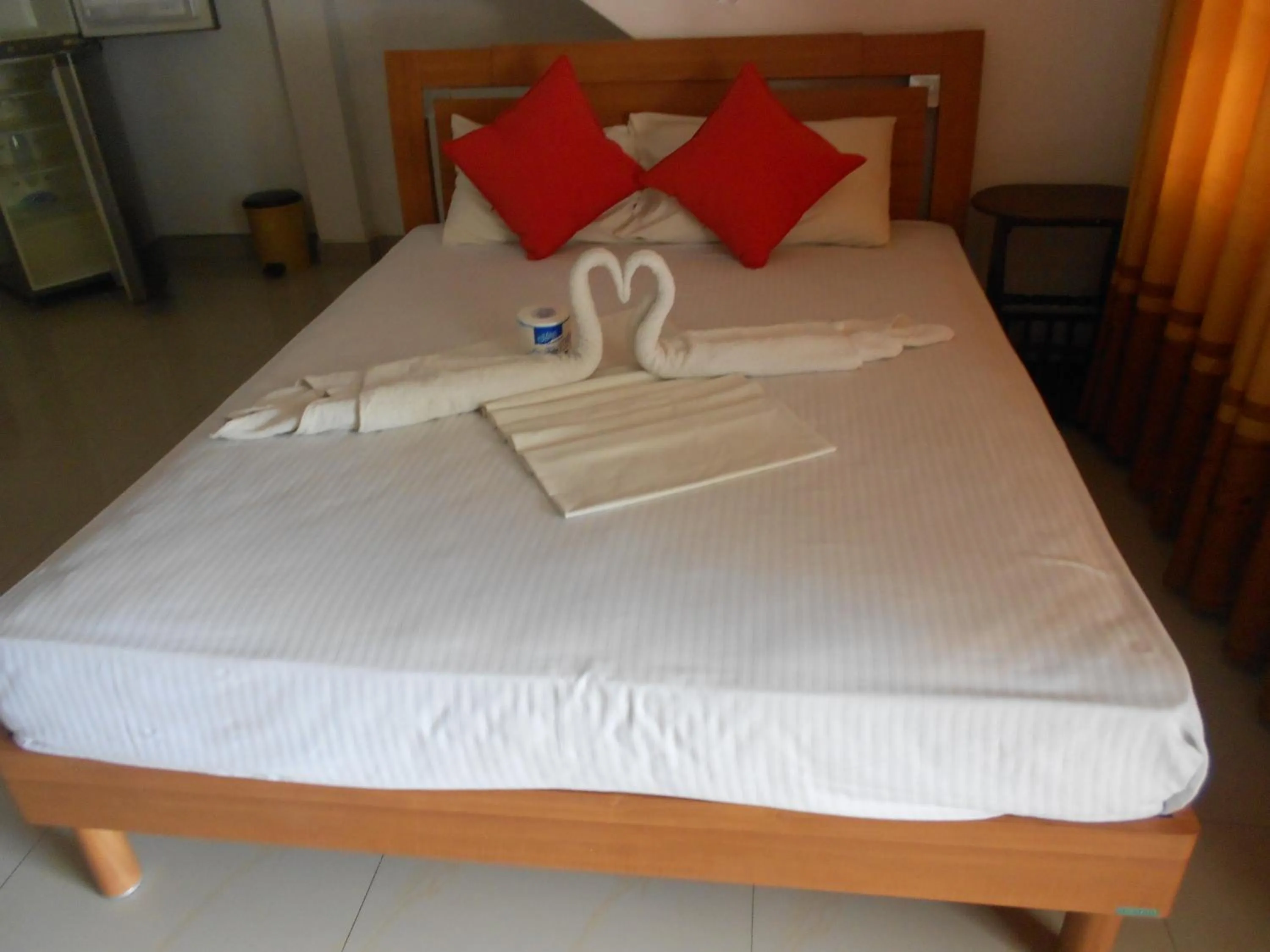 Photo of the whole room, Bed in Shanith Guesthouse Negombo , beach road