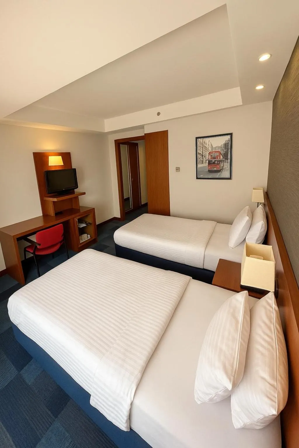 Bed in Taxim Express Bosphorus Hotel