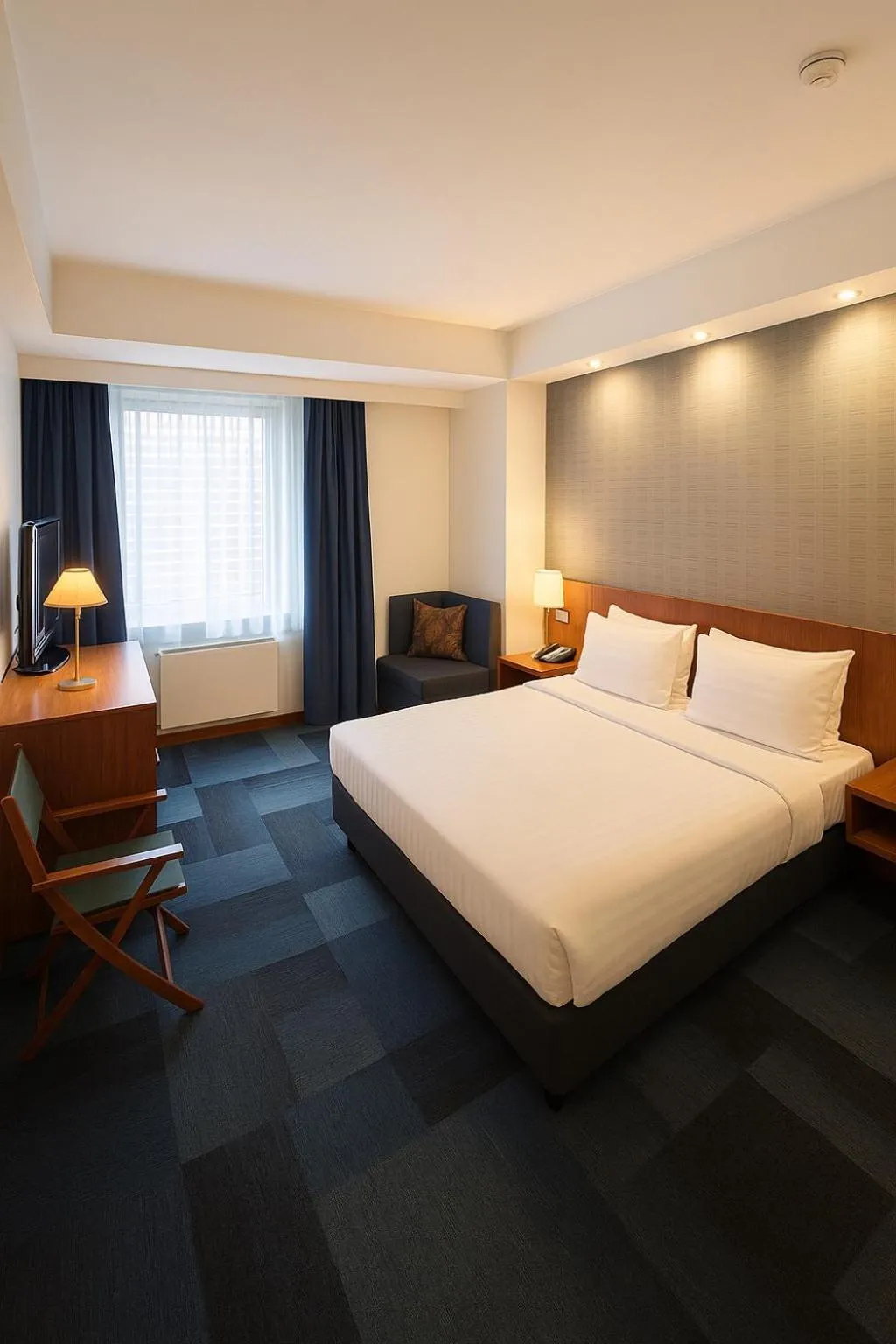 Bed in Taxim Express Bosphorus Hotel