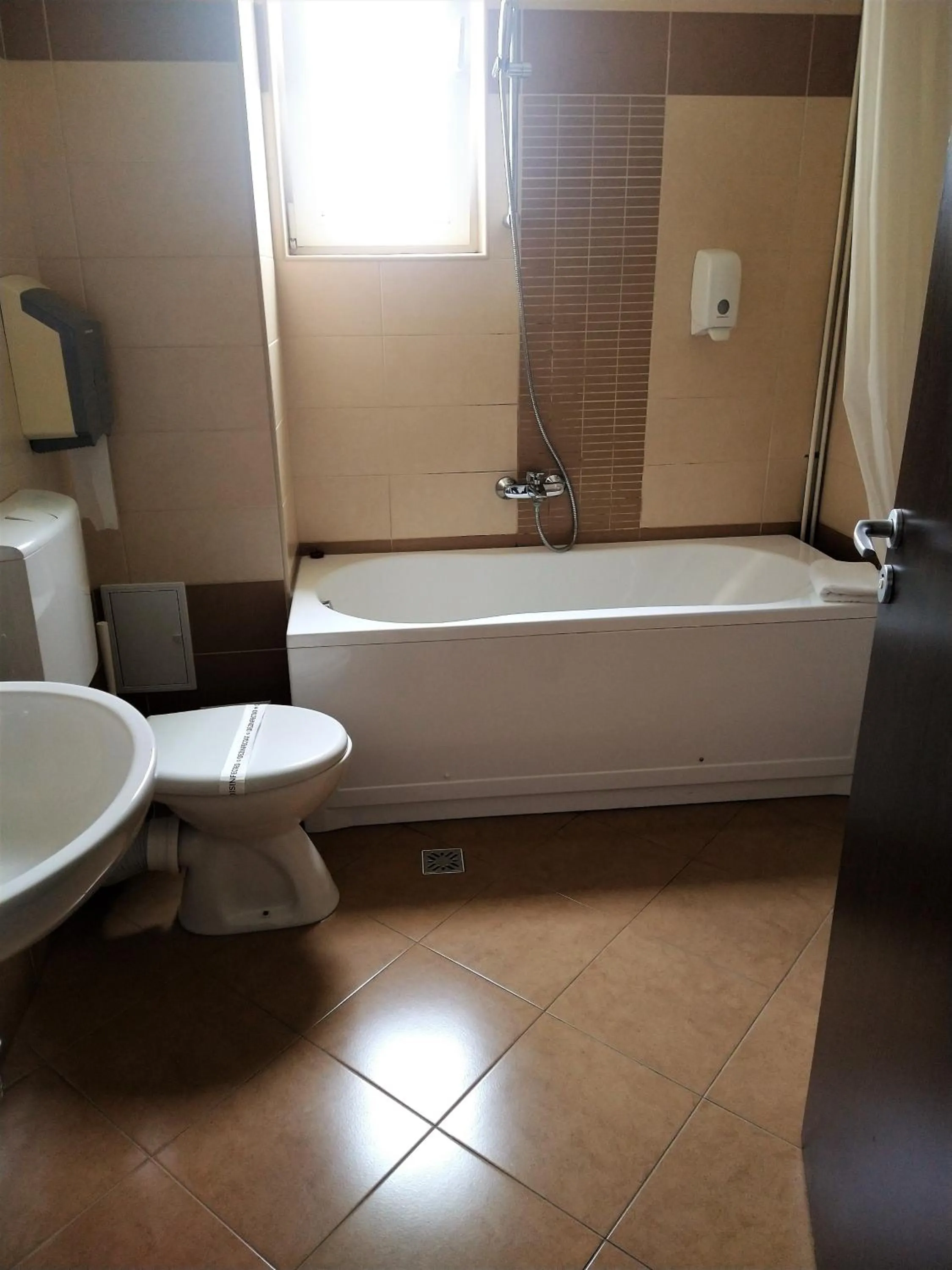 Bathroom in Pensiunea Carmen - Bikers Friendly Nest