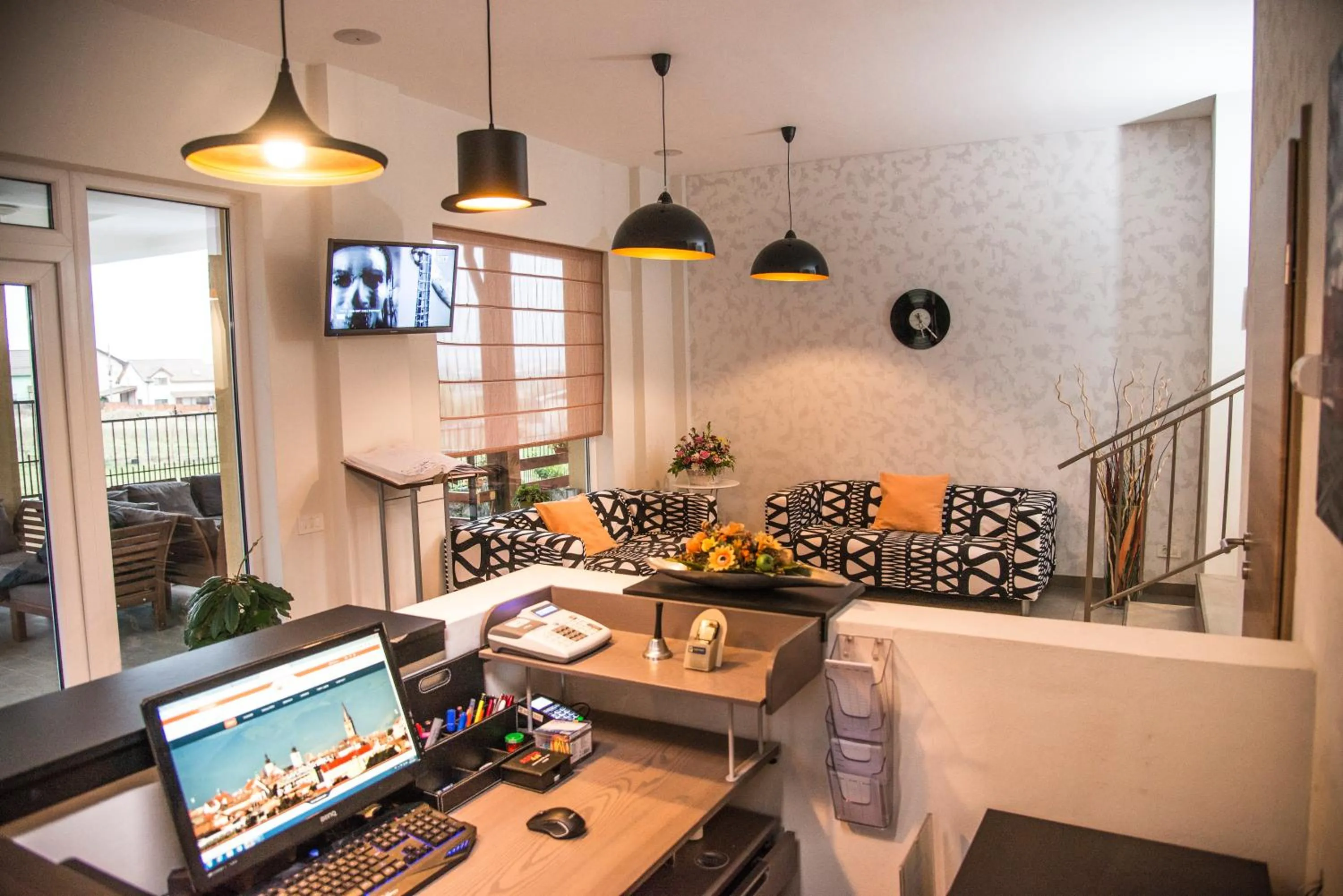 Lobby or reception in Pensiunea Carmen - Bikers Friendly Nest