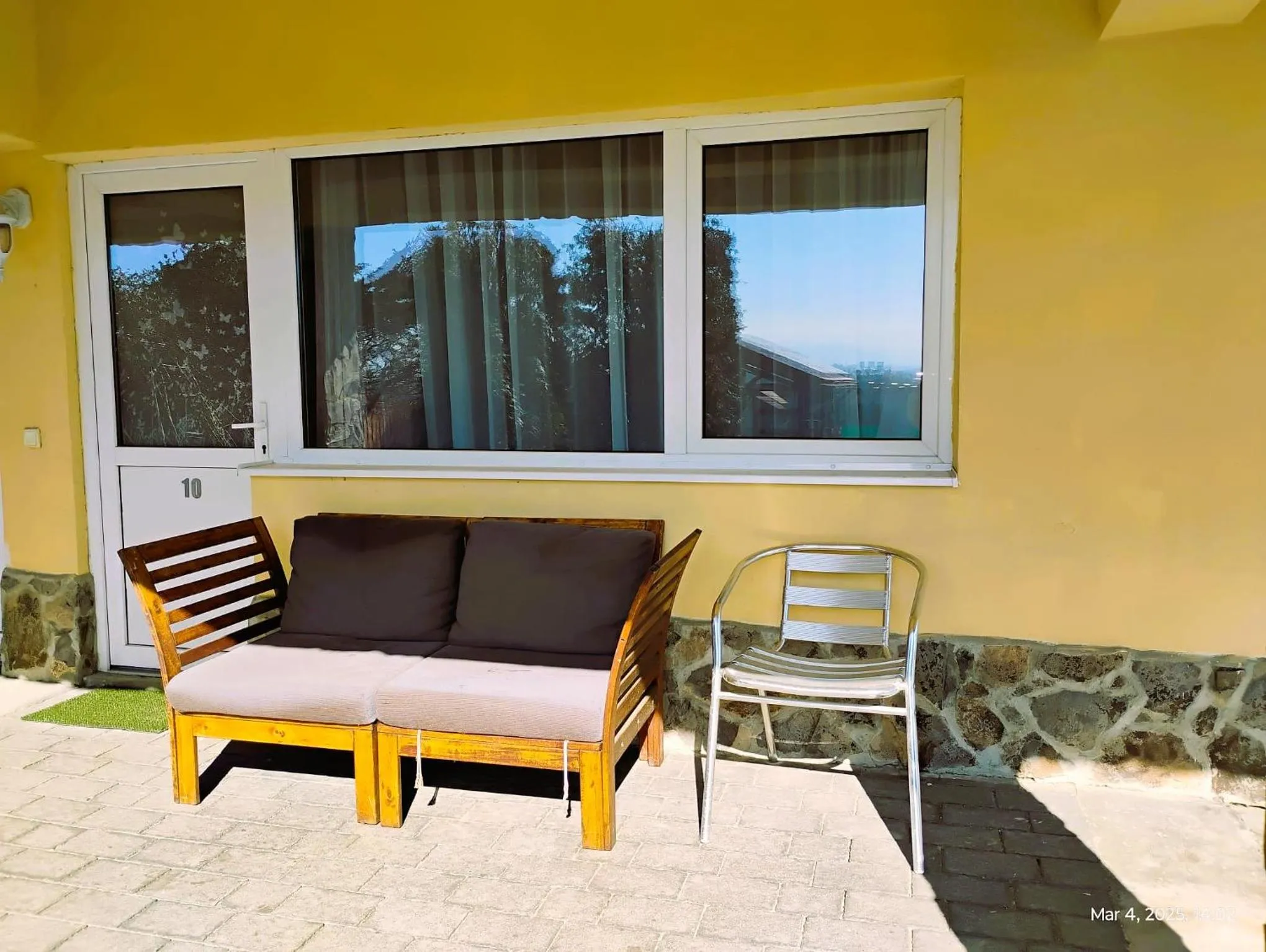 Day in Pensiunea Carmen - Bikers Friendly Nest