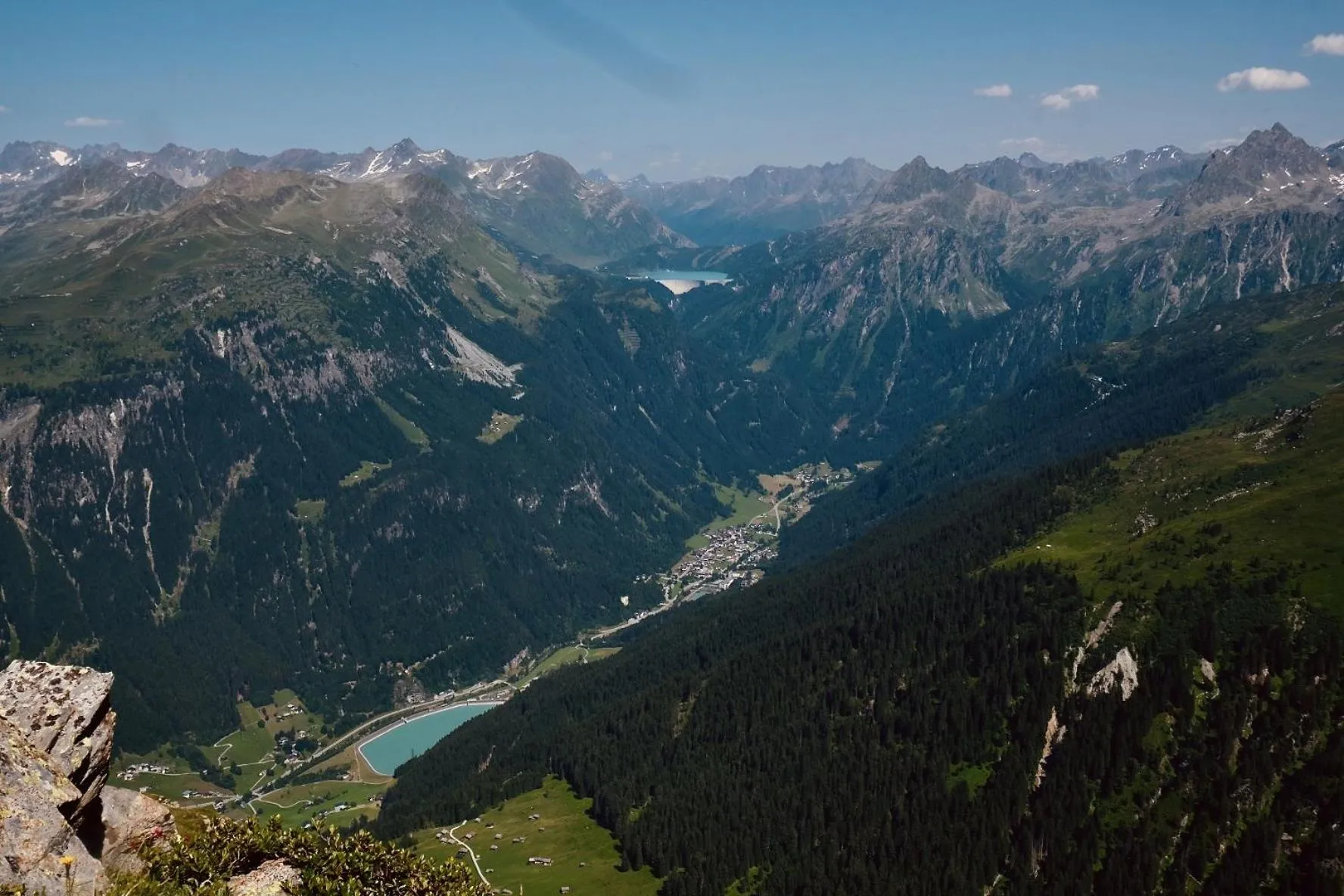 Hiking in Appart Laijola