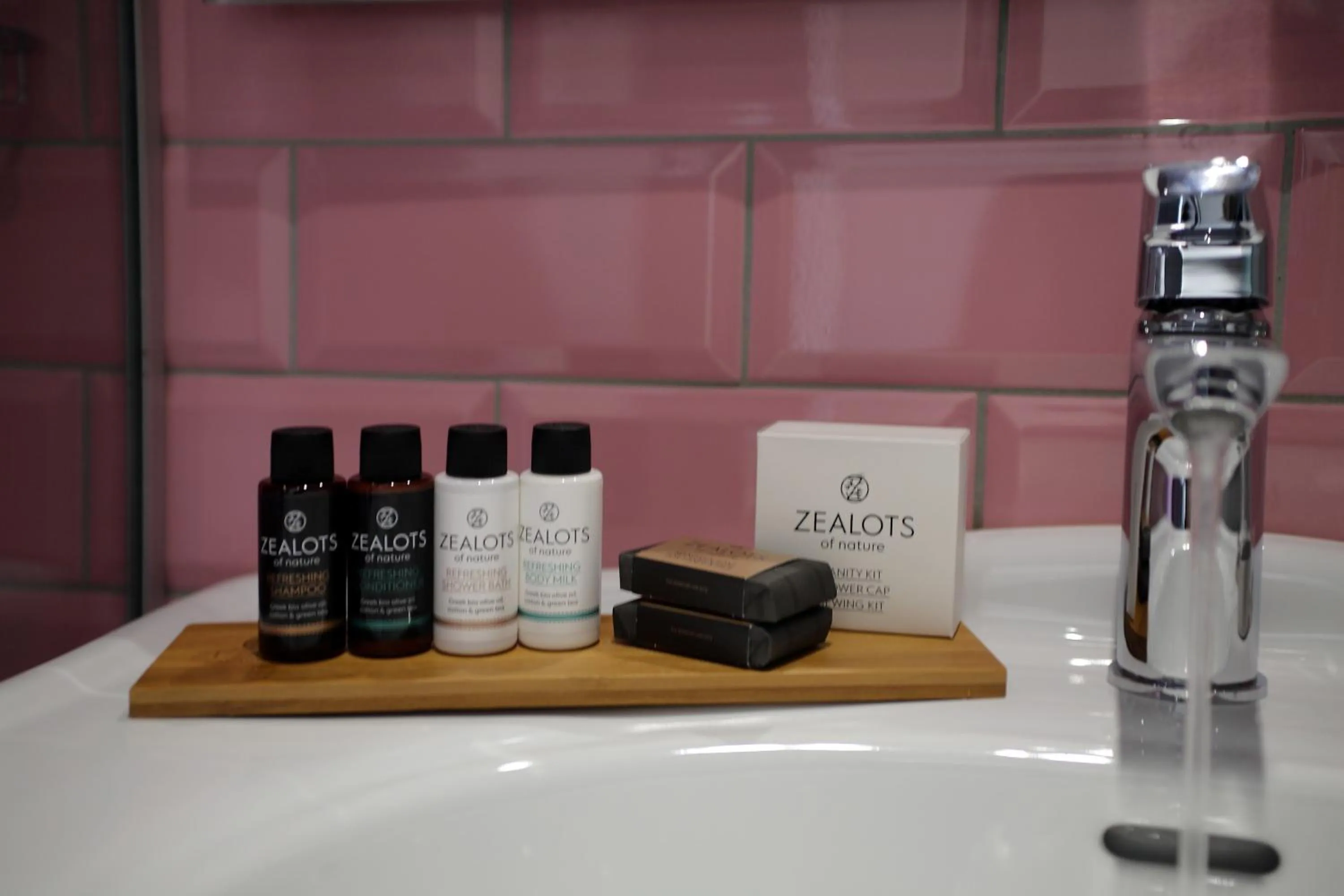 Bathroom in Maison 66, Riviera Hotels