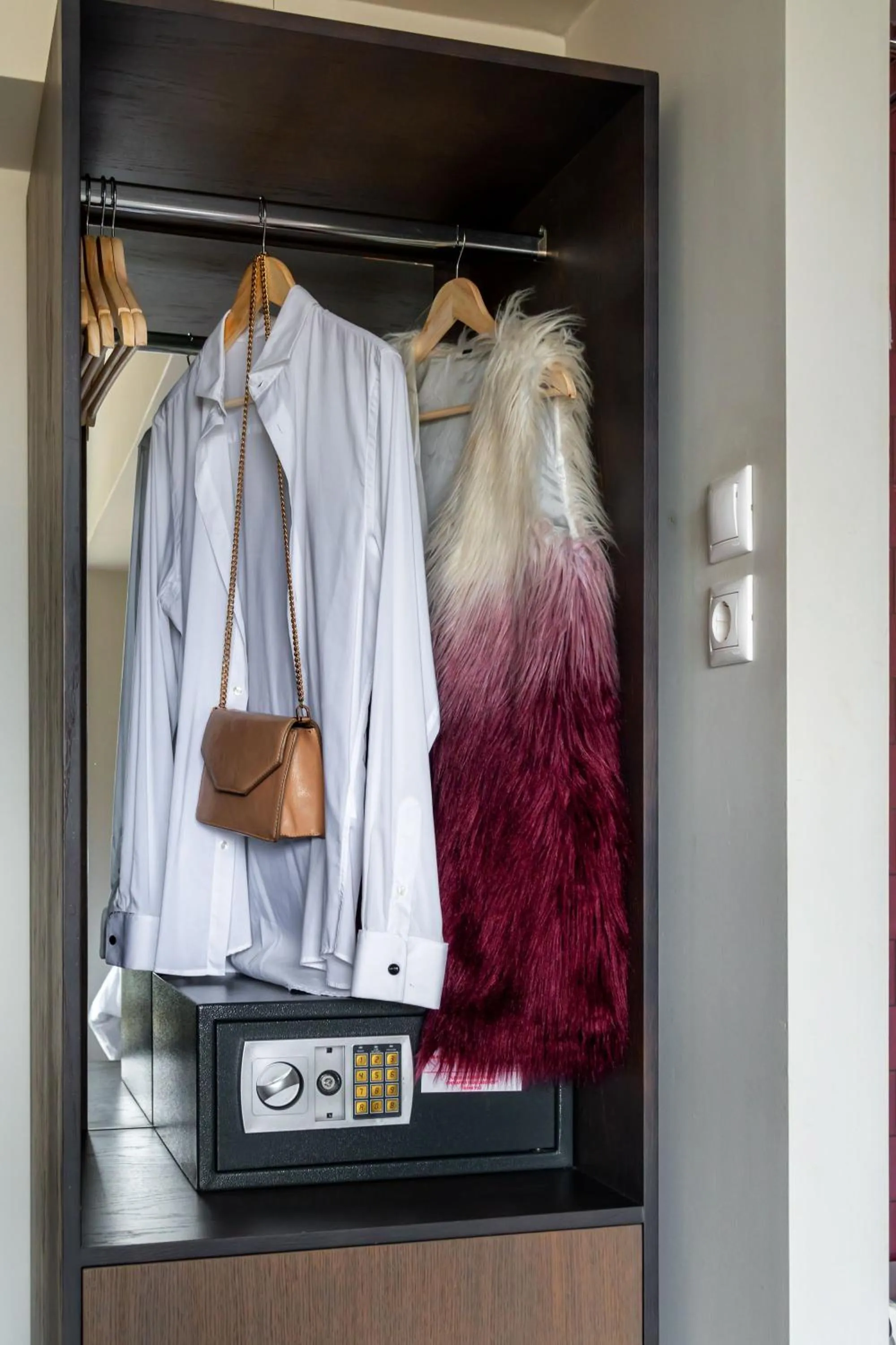 safe in Maison 66, Riviera Hotels