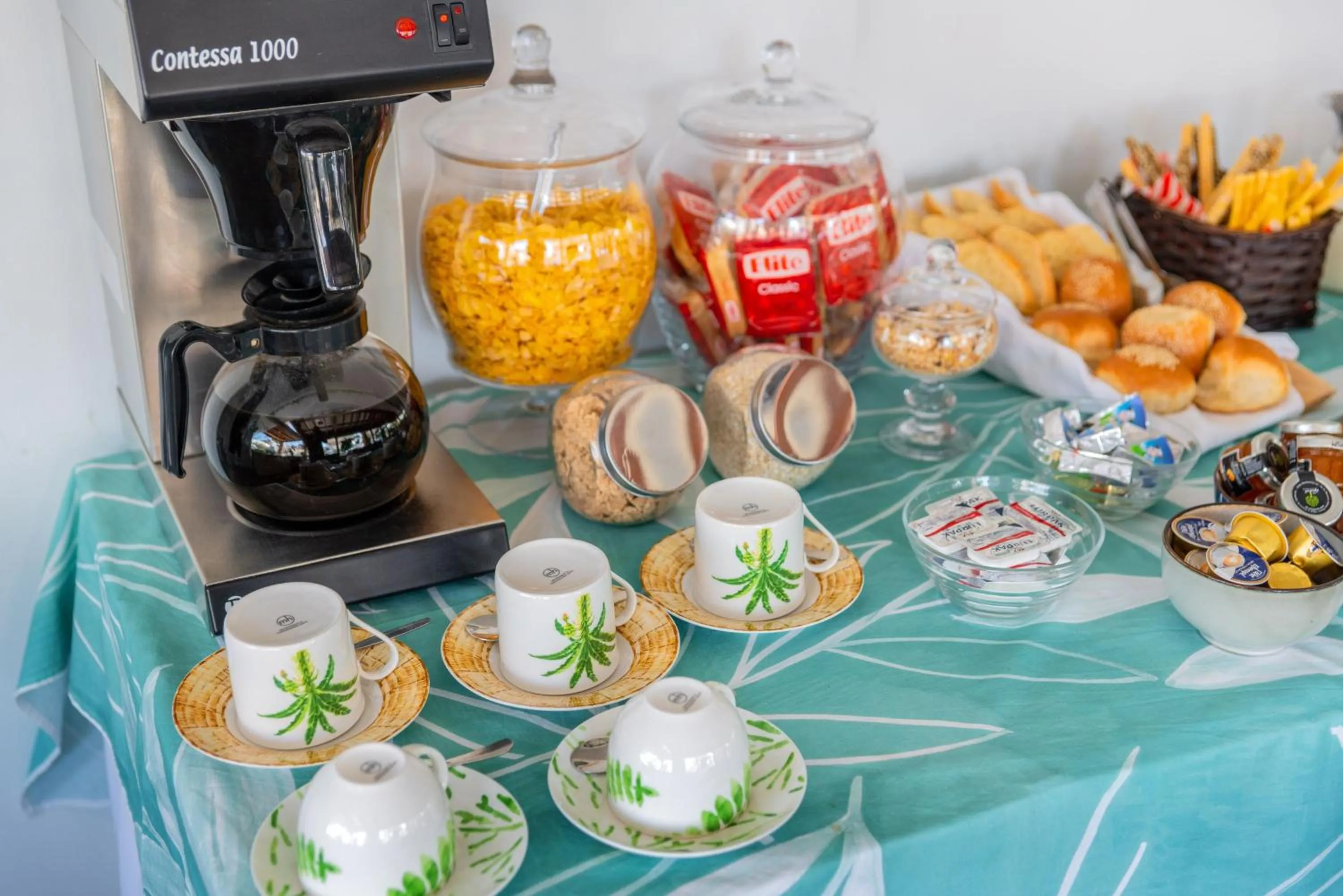 Breakfast in Maison 66, Riviera Hotels