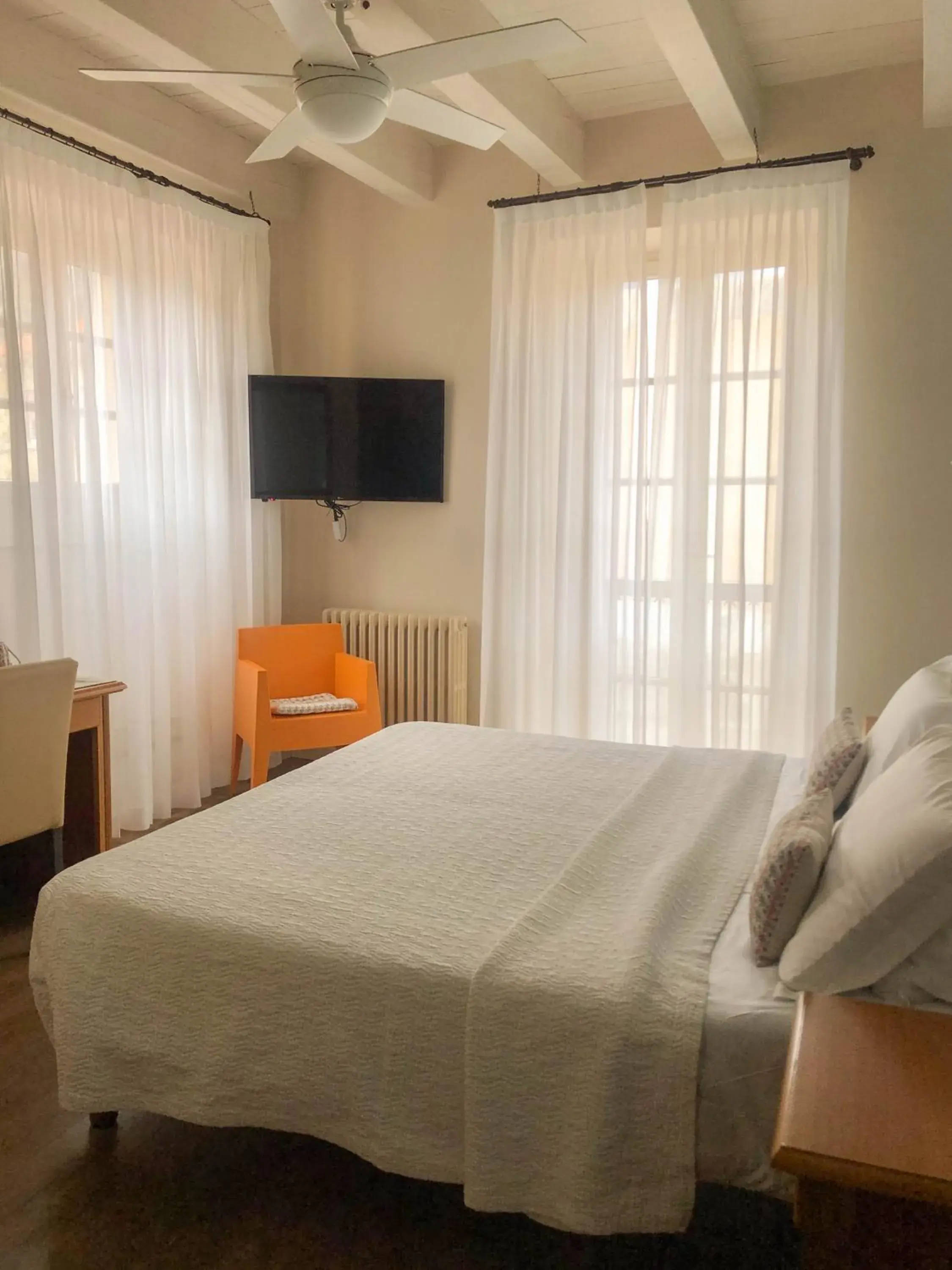 Standard Double or Twin Room in Hotel Antica Stallera Standard Double or Twin Room in Hotel Antica Stallera