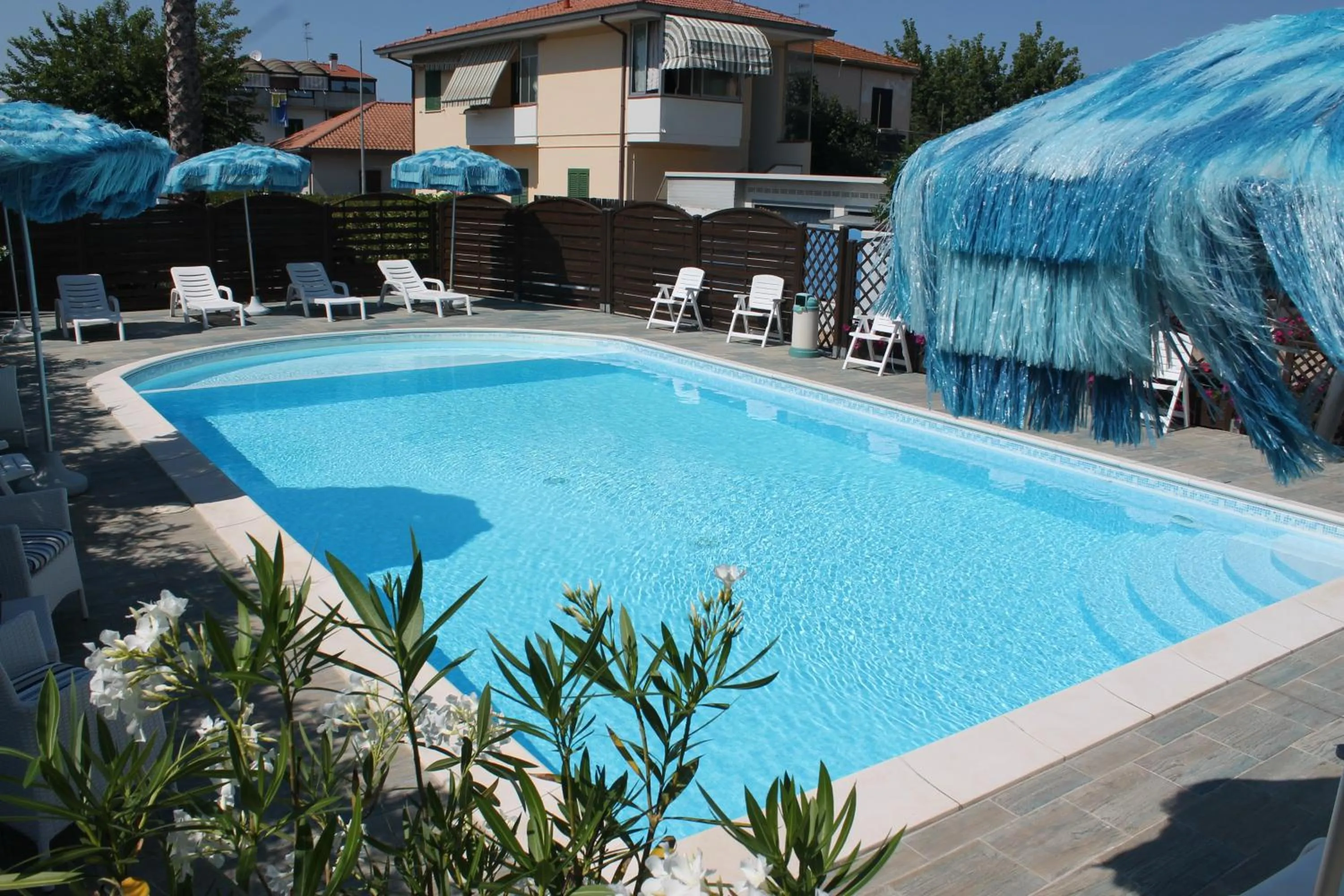 Swimming pool in Residence Blumarine