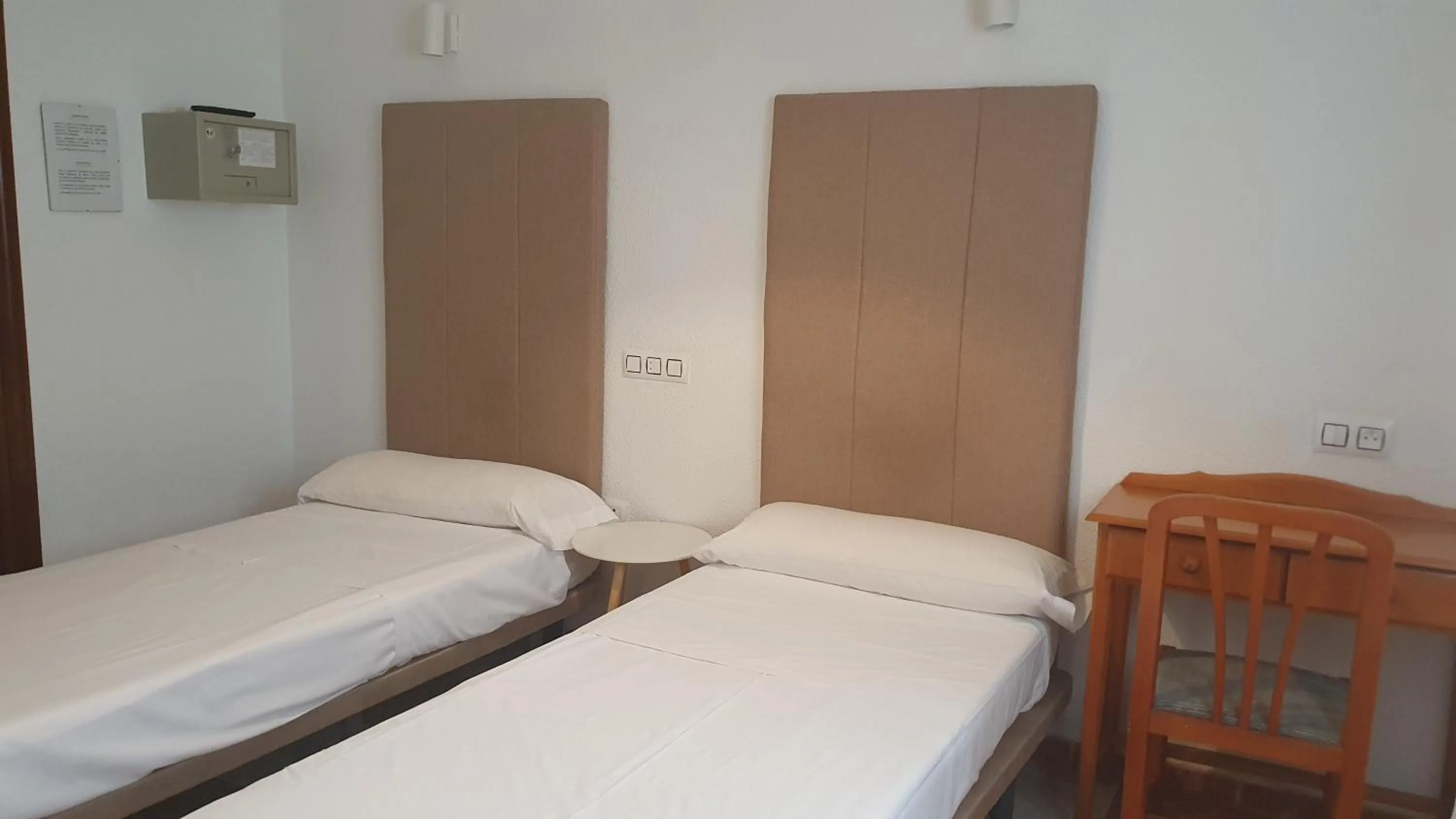 Bed in Fuencarral Kryse&Breogan