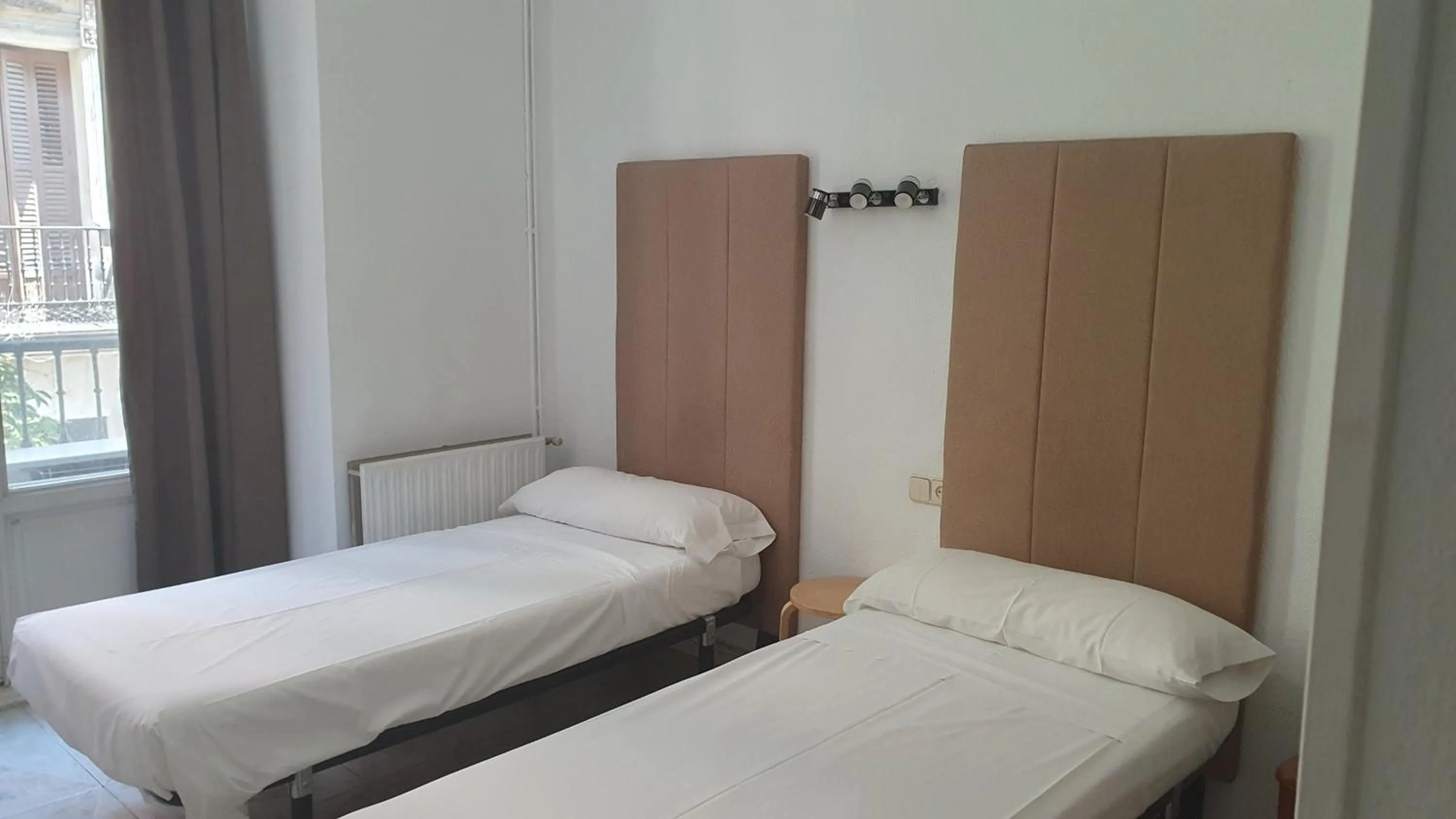 Bed in Fuencarral Kryse&Breogan