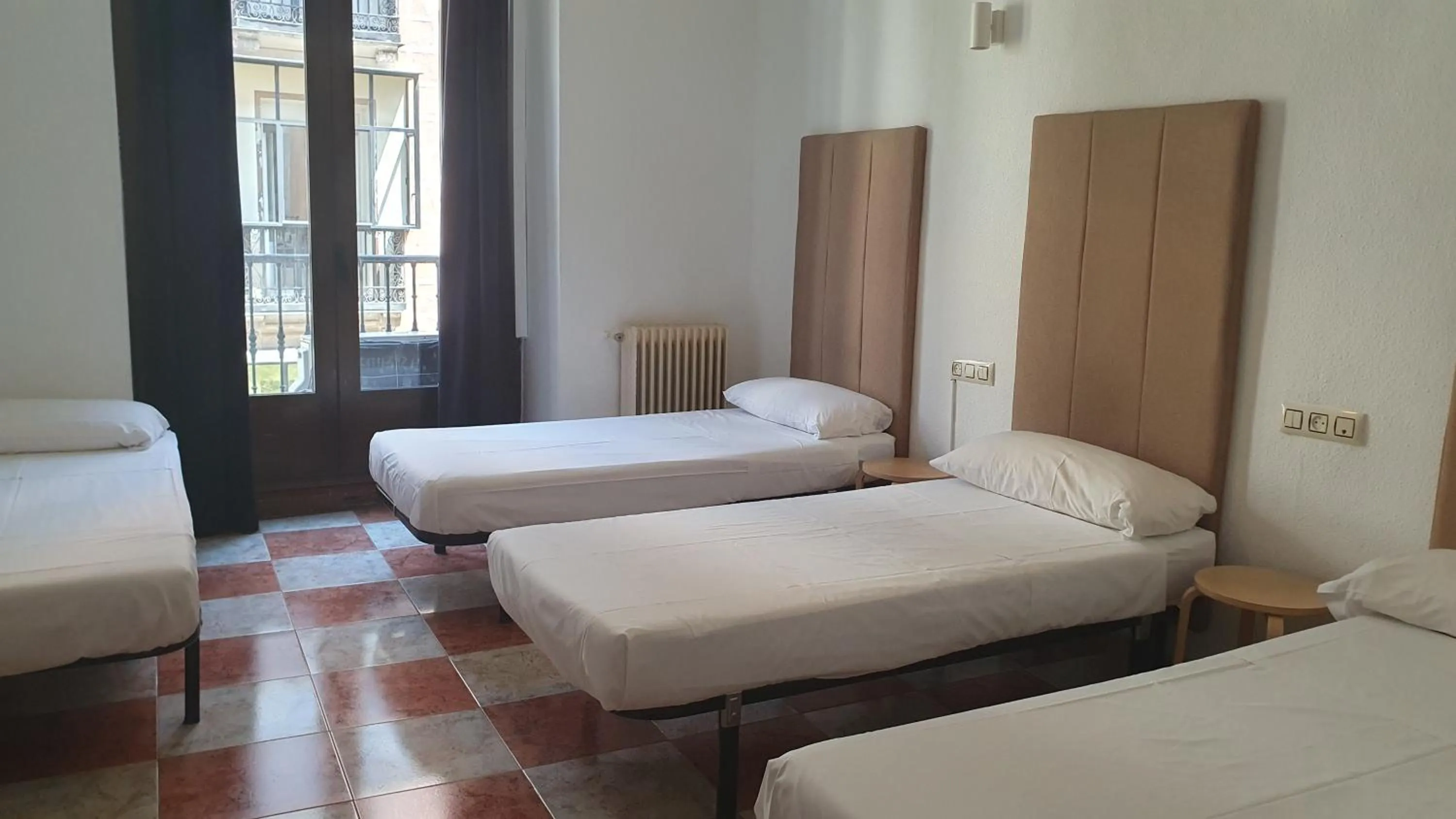 Bed in Fuencarral Kryse&Breogan