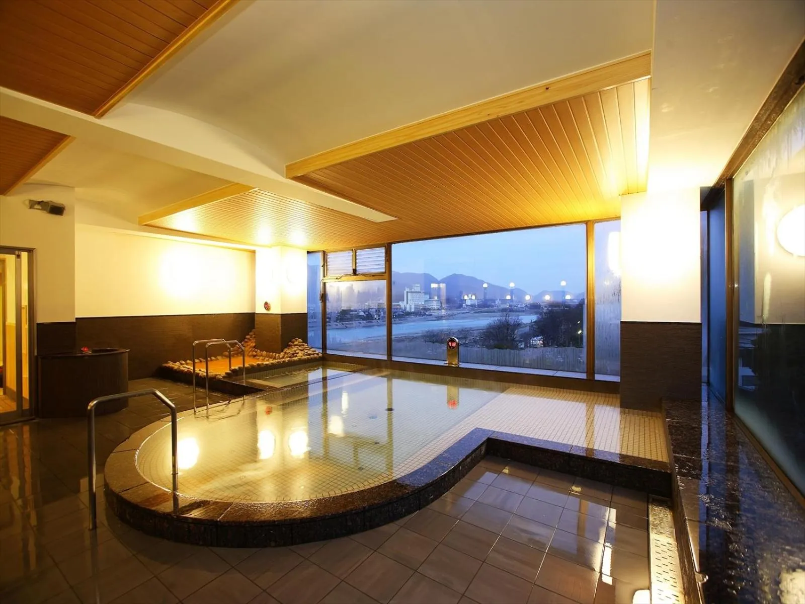Hot Spring Bath in Hotel Park