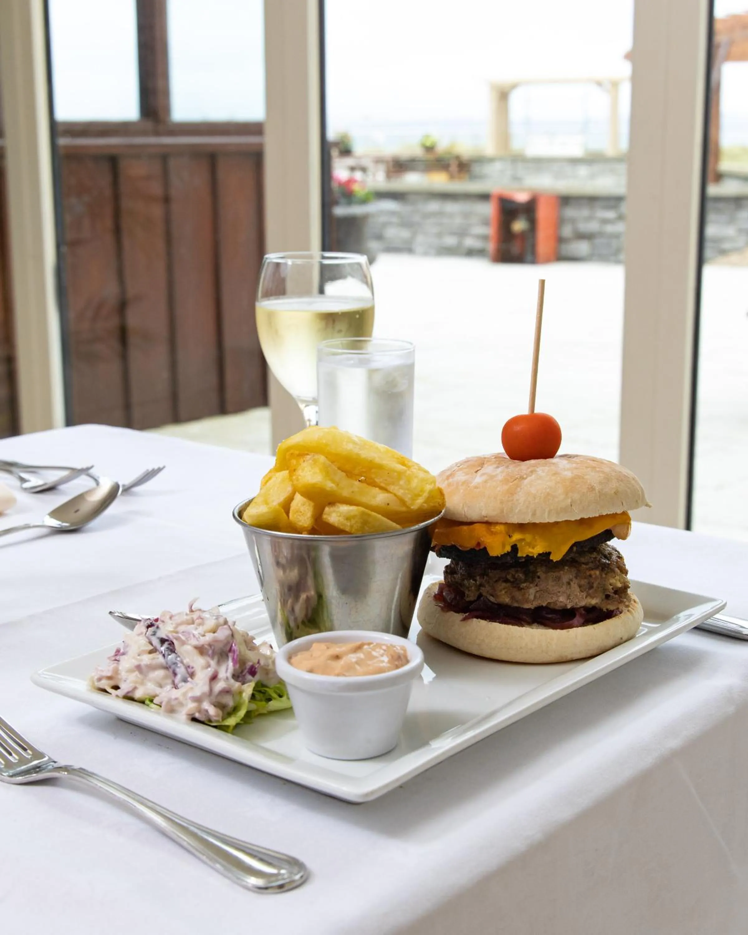 Restaurant/places to eat in Ocean Sands Hotel & Spa